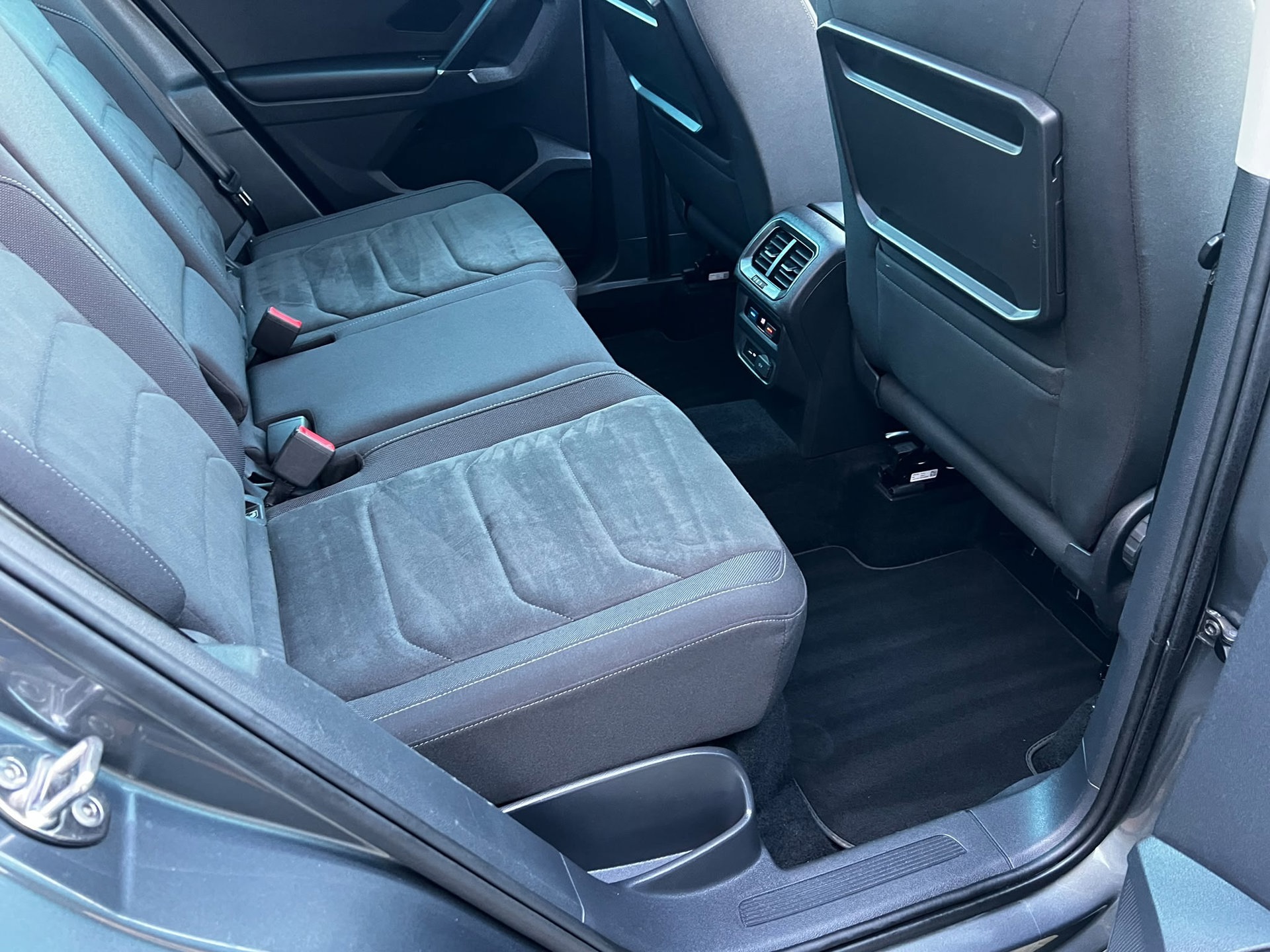 Volkswagen Tiguan 2.0 TSI 4Motion Highline (2017), foto 10