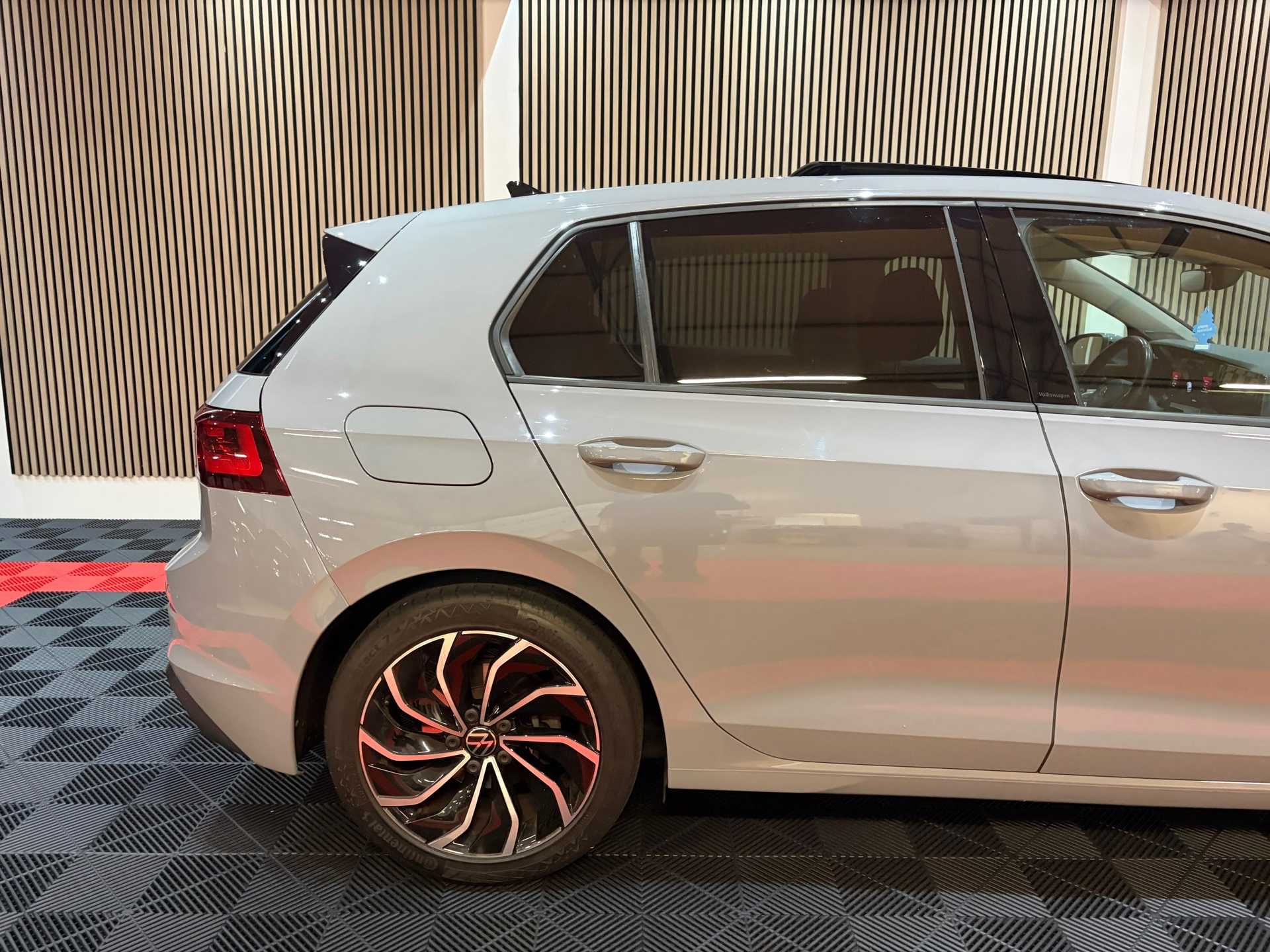 Volkswagen Golf 1.5 eTSI Style DSG (2021), foto 5