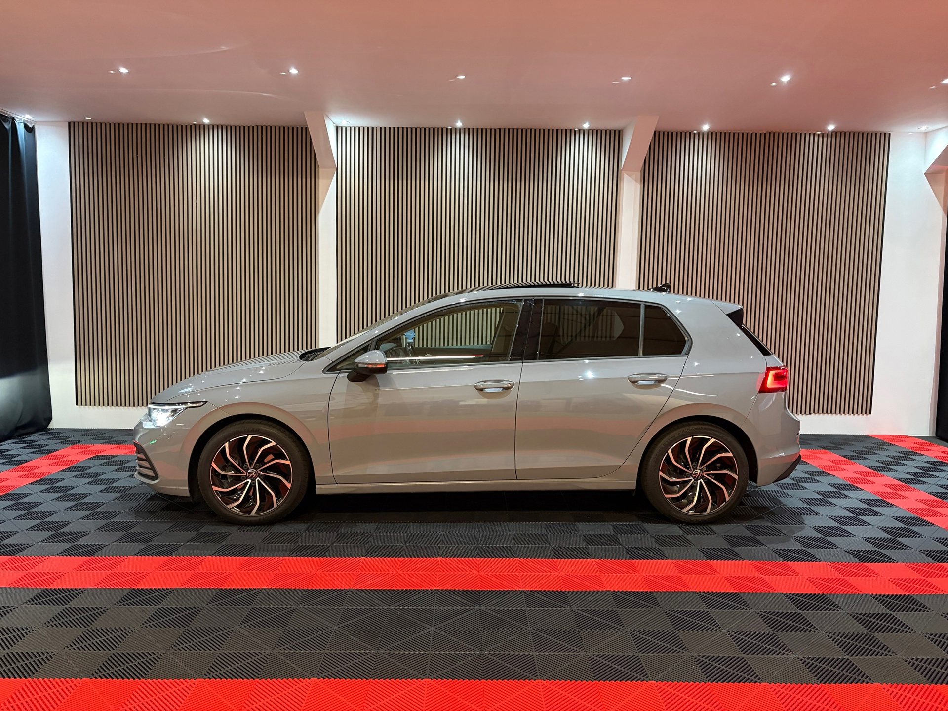Volkswagen Golf 1.5 eTSI Style DSG (2021), foto 8