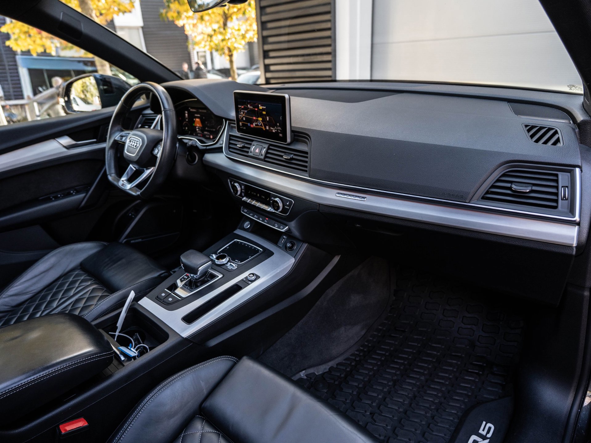 Audi Q5 55 TFSI e quattro Competition (2020), foto 20
