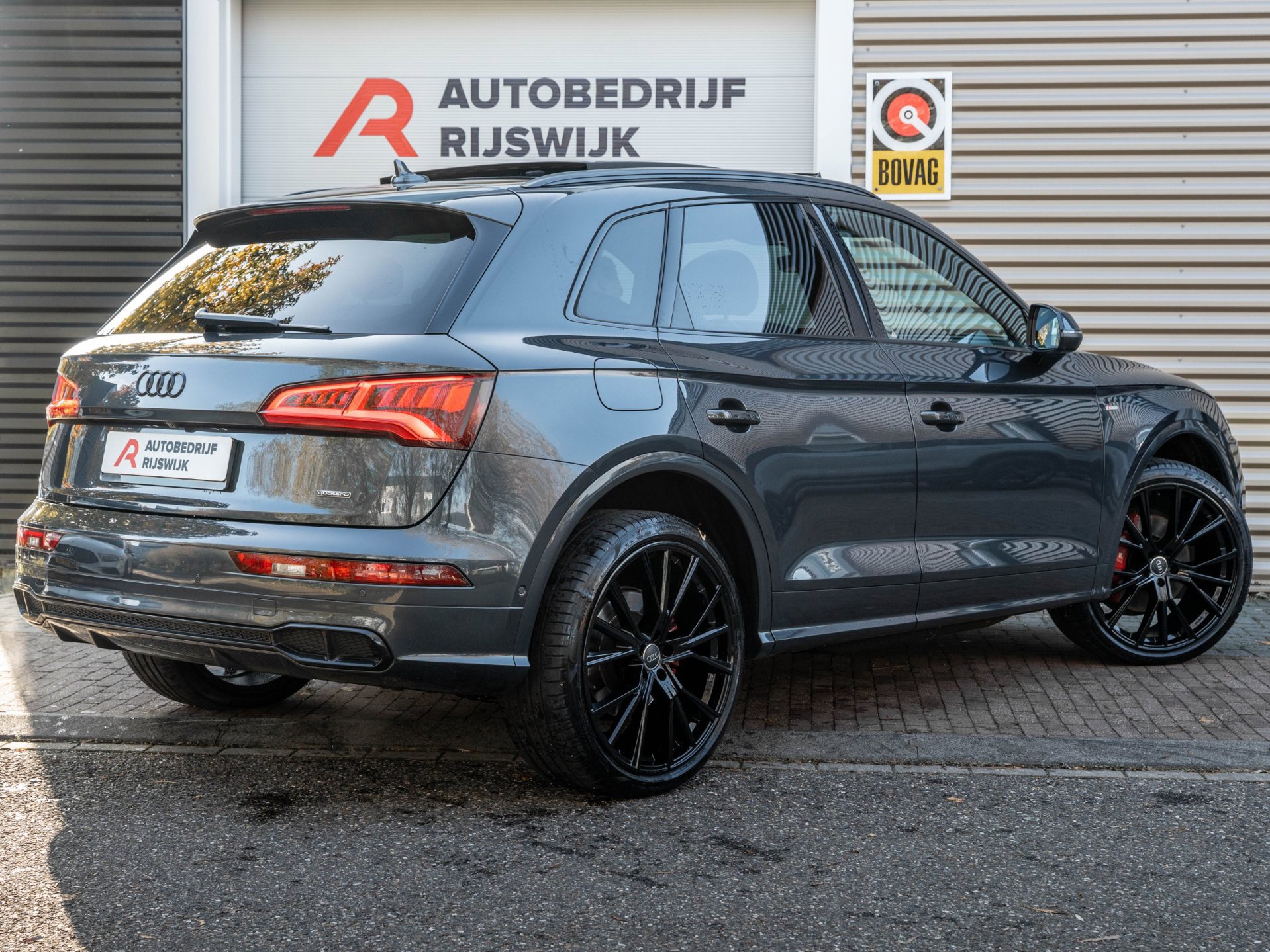 Audi Q5 55 TFSI e quattro Competition (2020), foto 4