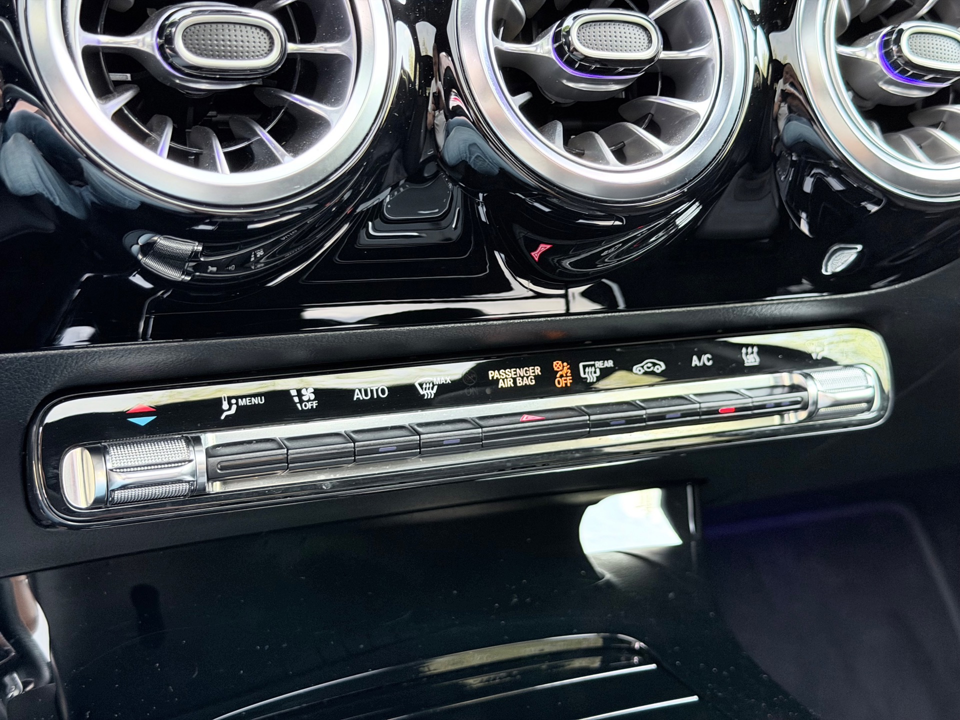 Mercedes-Benz A-klasse 250 e Premium (2021), foto 15