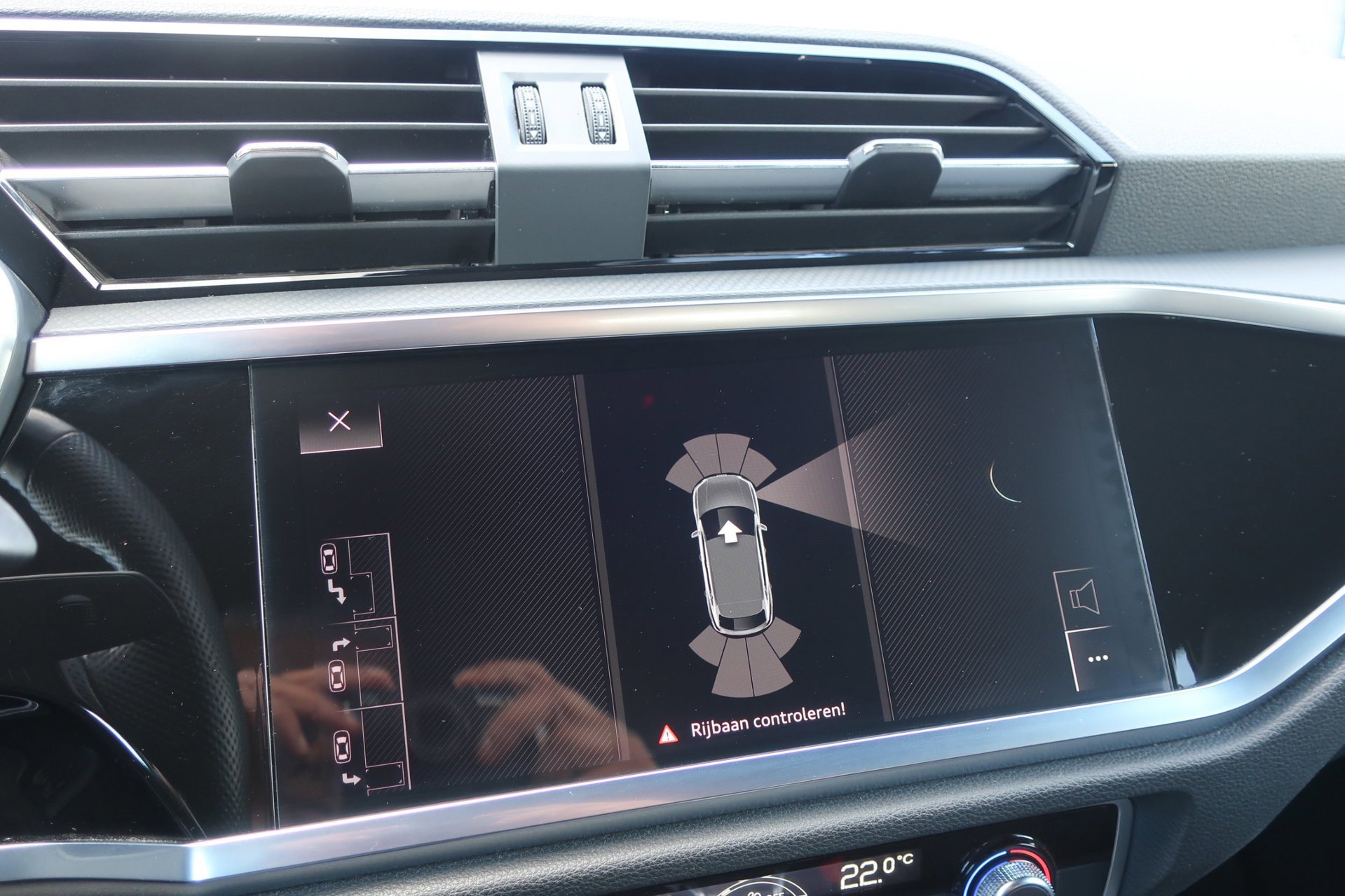 Audi Q3 Sportback 45 TFSI quattro ed. one S-Line 1e (2019), foto 15