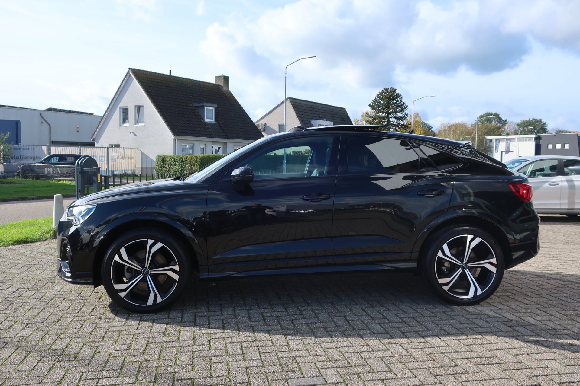 Audi Q3 Sportback 45 TFSI quattro ed. one S-Line 1e (2019), foto 4