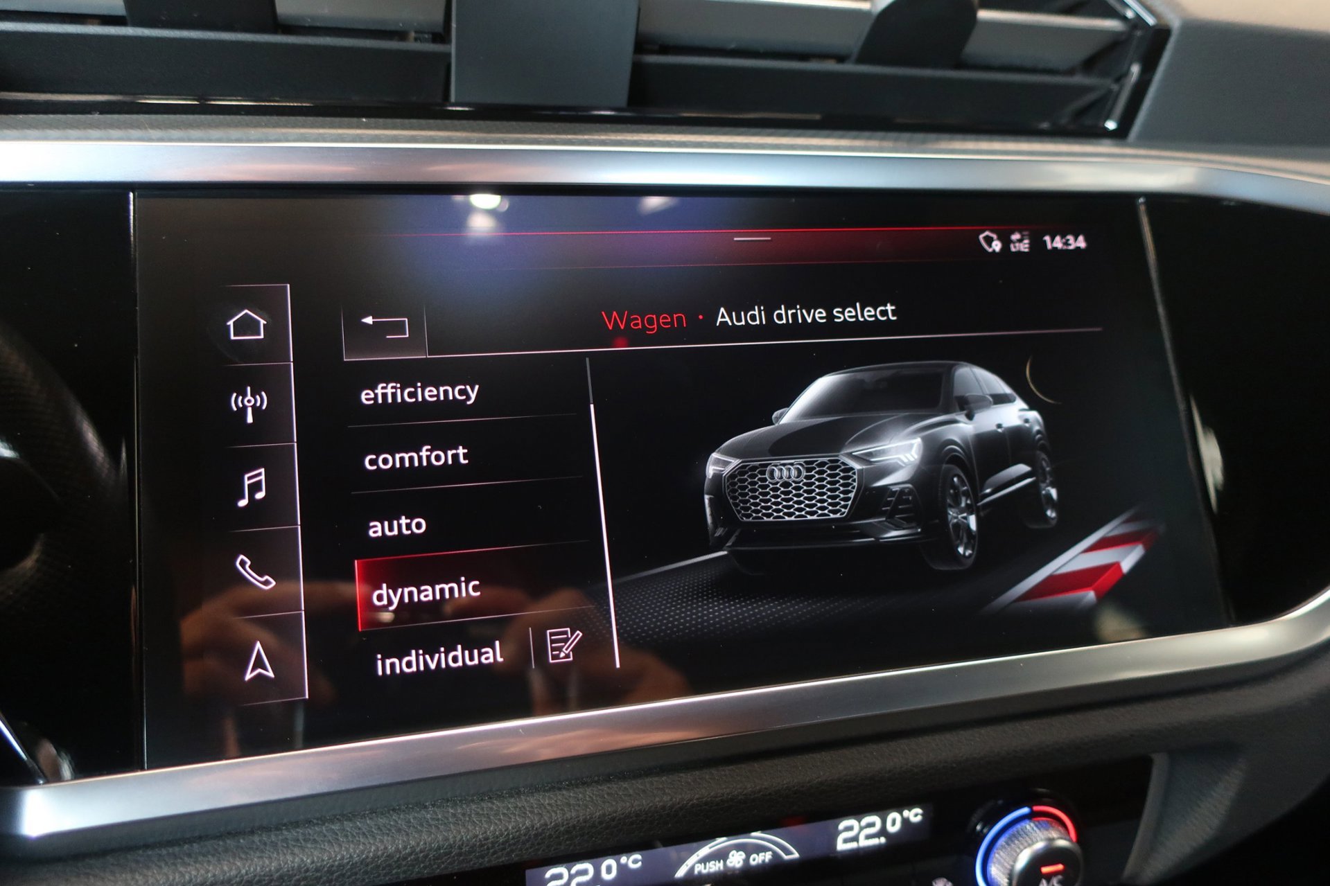 Audi Q3 Sportback 45 TFSI quattro ed. one S-Line 1e (2019), foto 33
