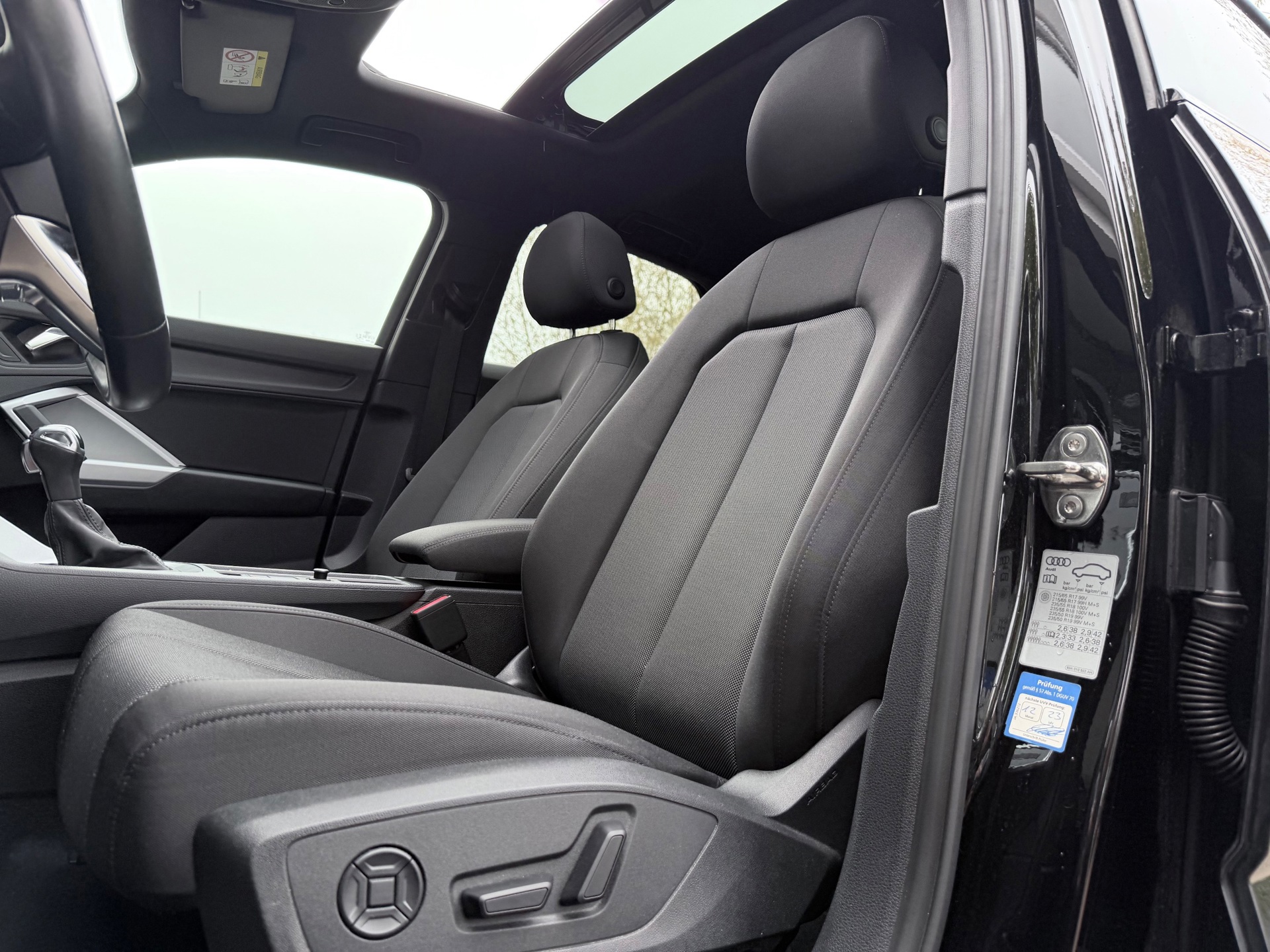 Audi Q3 Sportback 45 TFSI e S-Line (2022), foto 13
