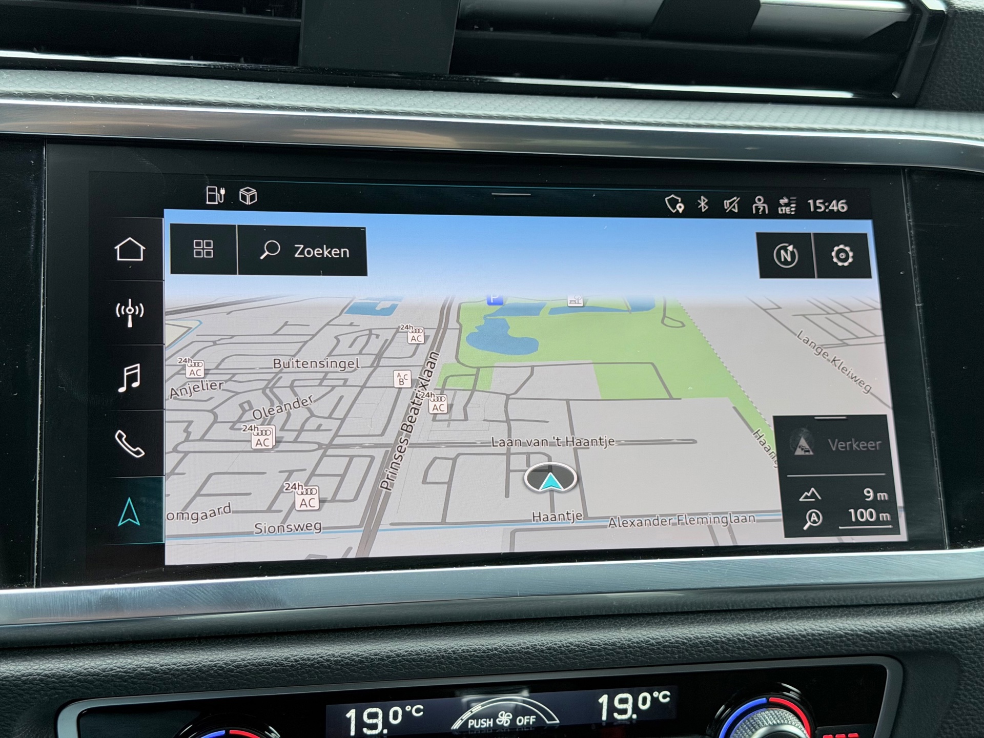 Audi Q3 Sportback 45 TFSI e S-Line (2022), foto 24