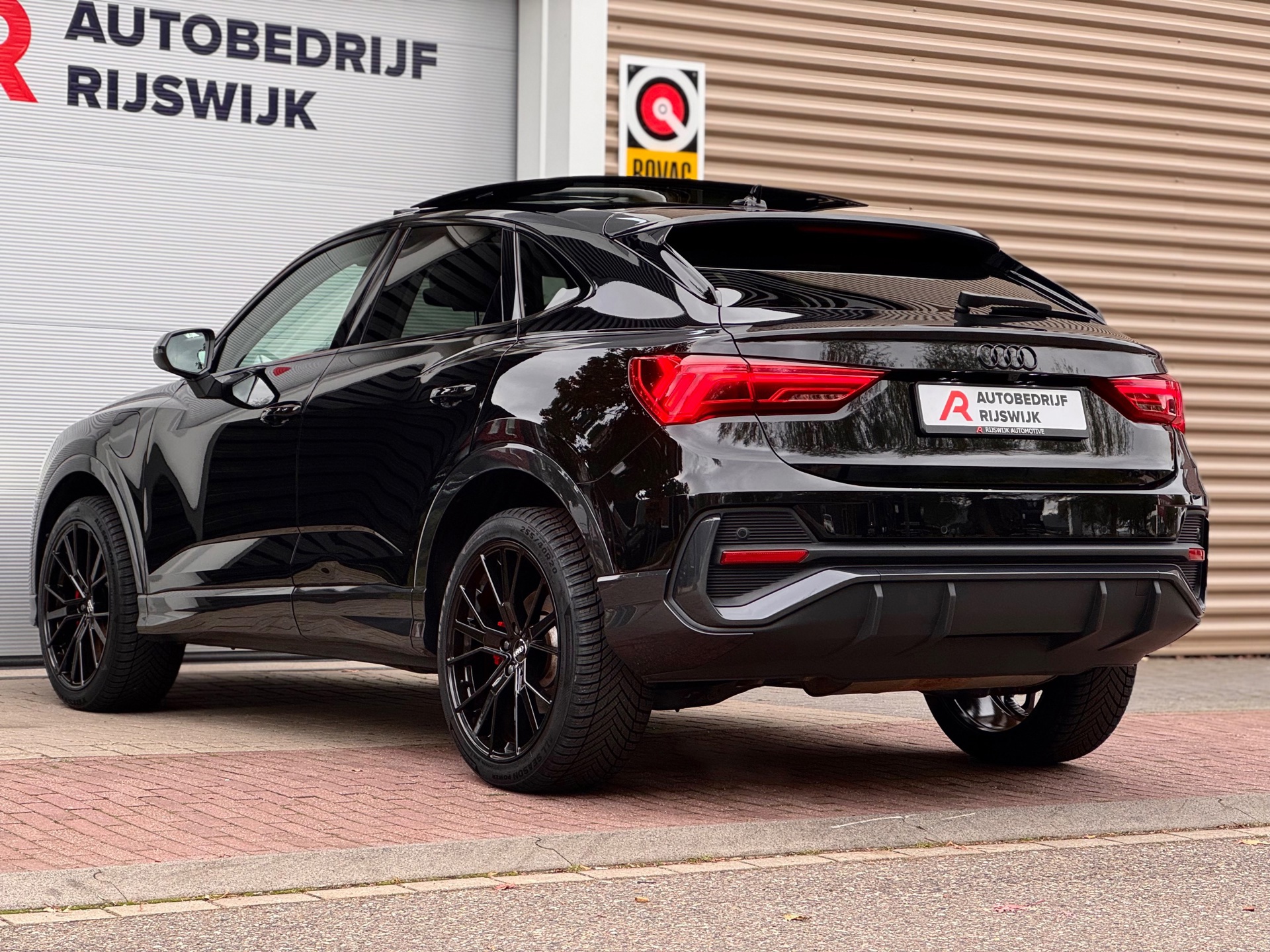 Audi Q3 Sportback 45 TFSI e S-Line (2022), foto 7