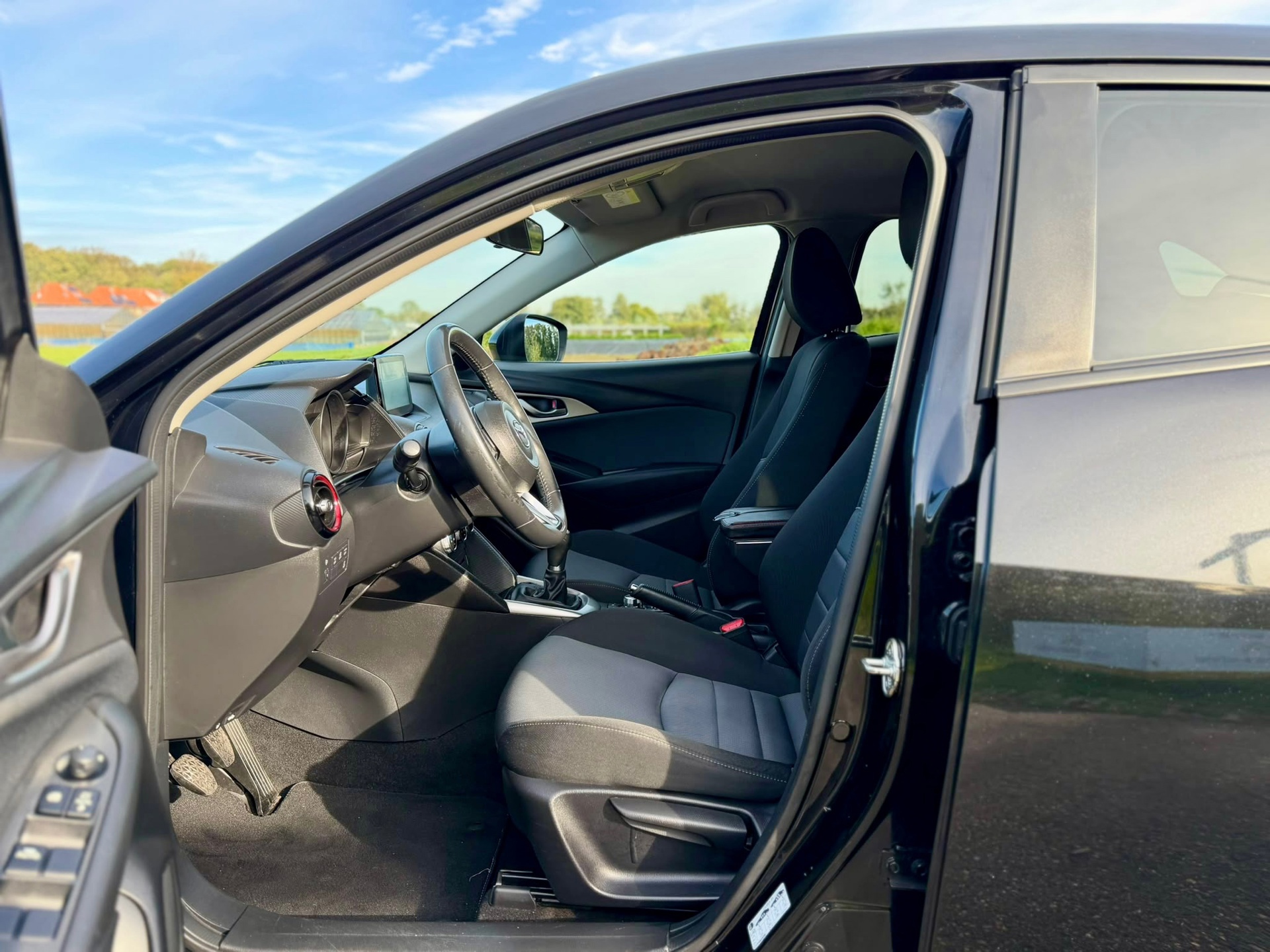 Mazda CX-3 2.0 SkyActiv-G 120 Dynamic (2017), foto 13