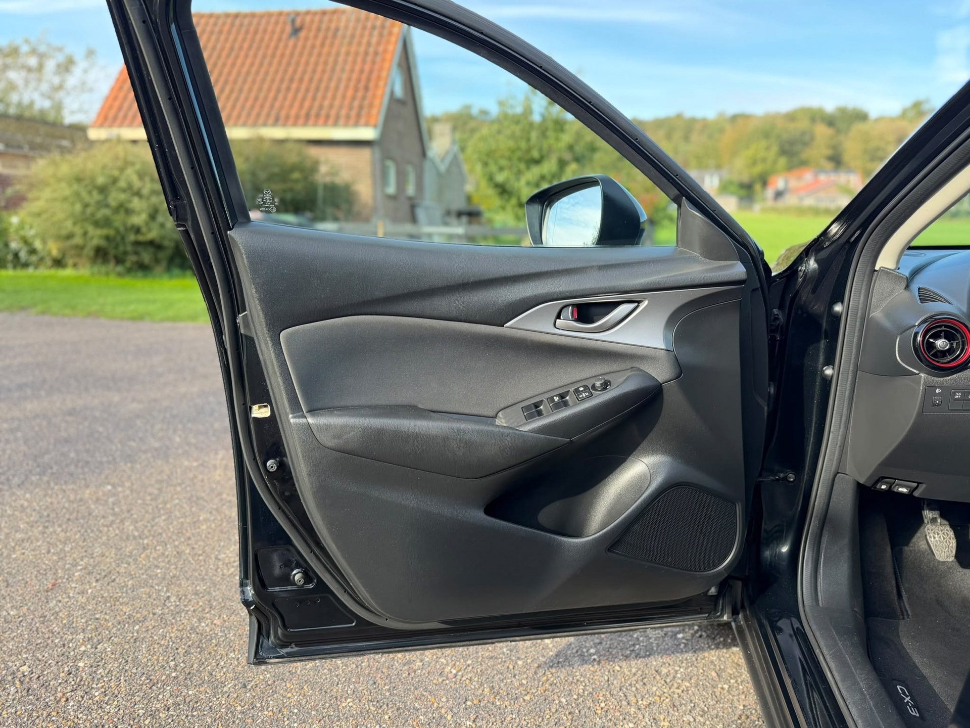 Mazda CX-3 2.0 SkyActiv-G 120 Dynamic (2017), foto 17