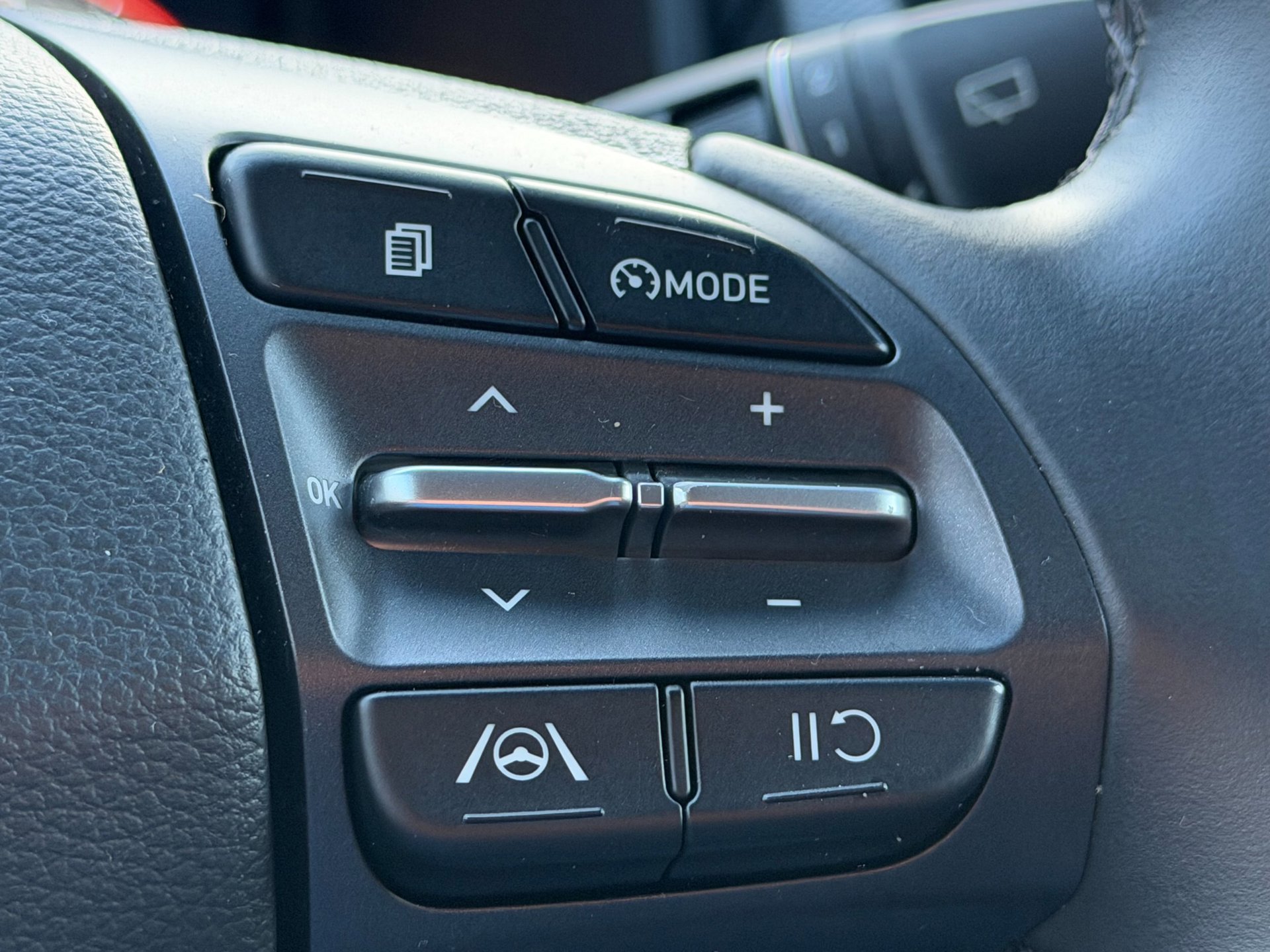 Hyundai Kona 1.6 GDI HEV Premium (2021), foto 24