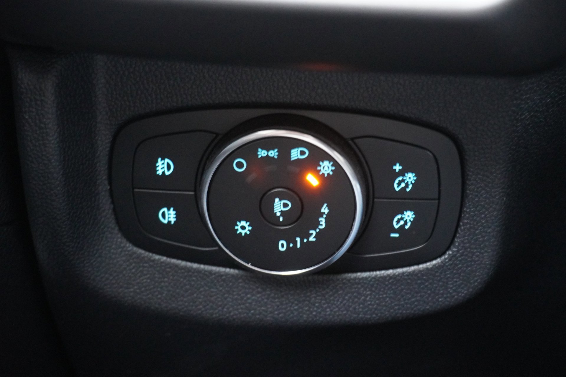 Ford Tourneo Courier 1.0 Trend (2024), foto 12
