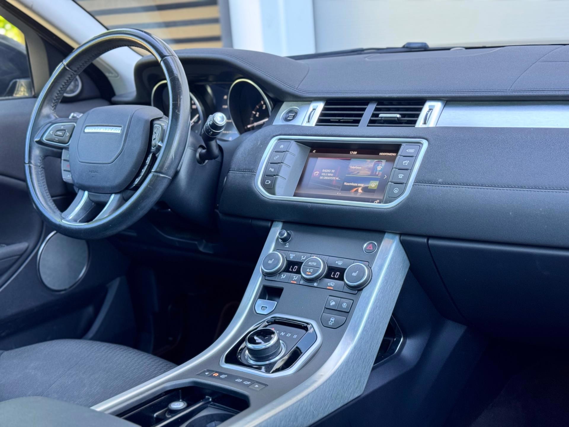 Land Rover Range Evoque 2.0 Si4 Autobiography (2018), foto 13