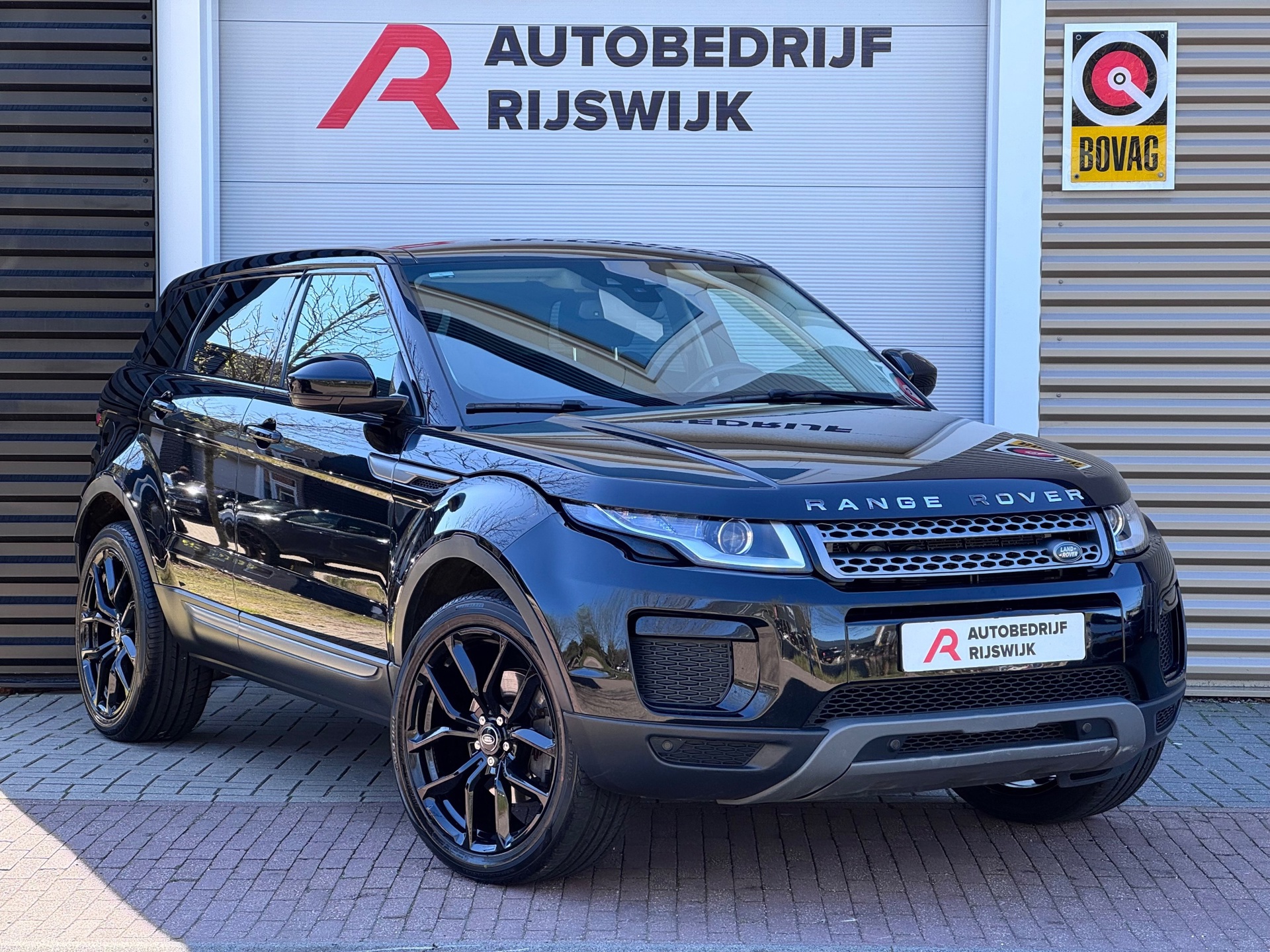 Land Rover Range Evoque 2.0 Si4 Autobiography (2018), foto 6