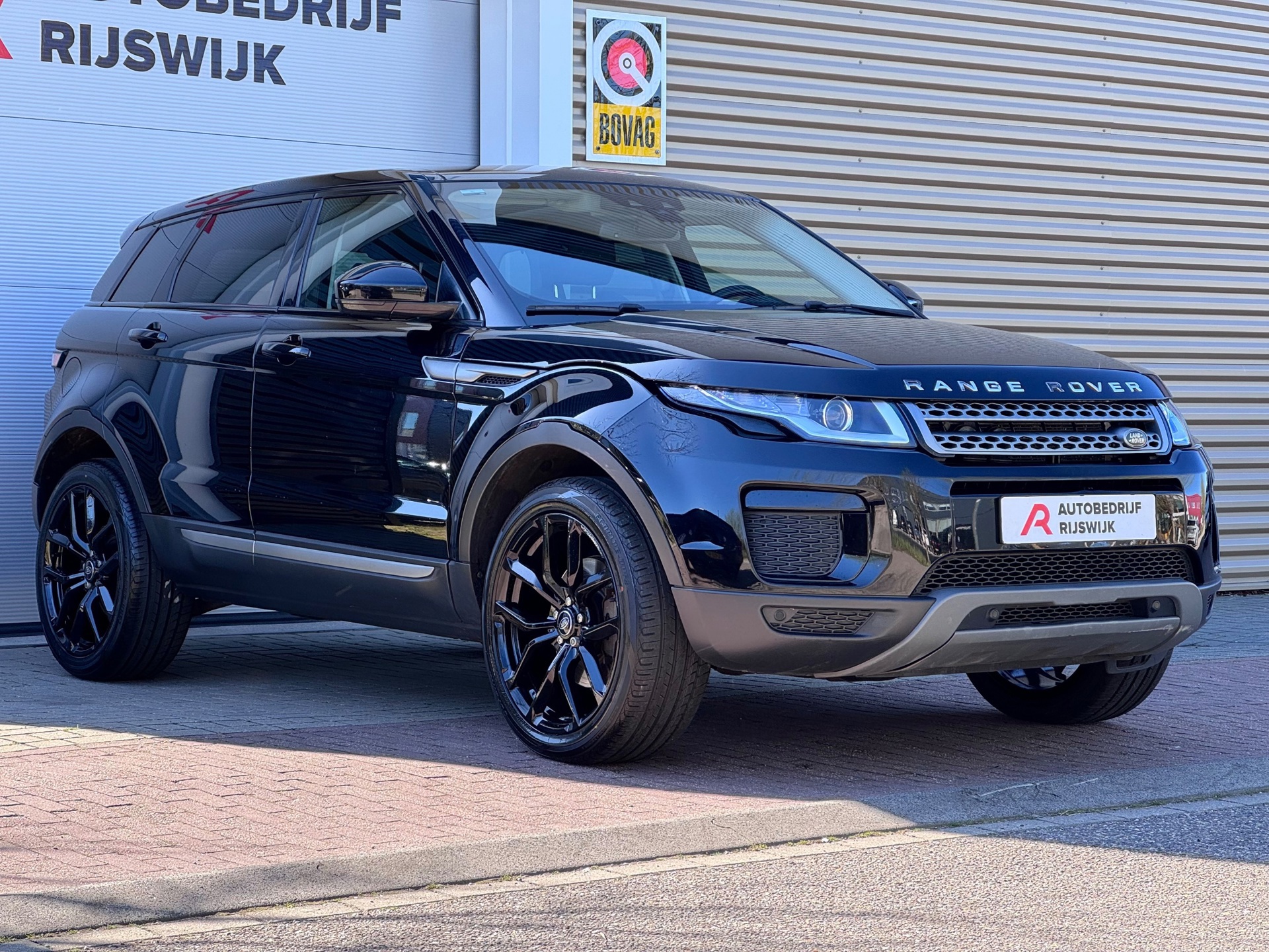 Land Rover Range Evoque 2.0 Si4 Autobiography (2018), foto 8