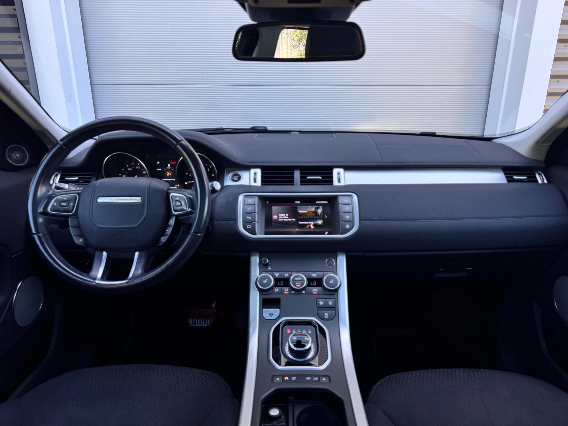 Land Rover Range Evoque 2.0 Si4 Autobiography (2018), foto 9