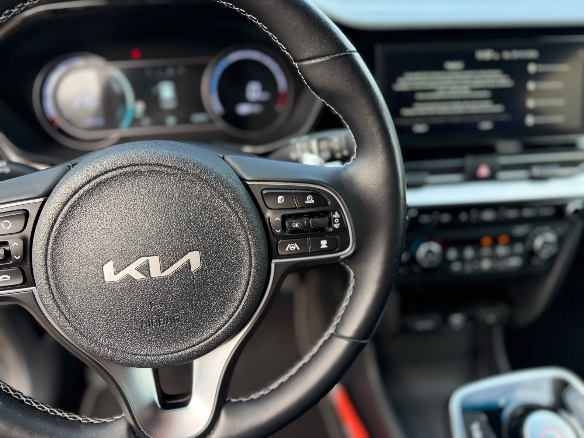 Kia E-Niro ExecutiveLine 64 kWh (2022), foto 16