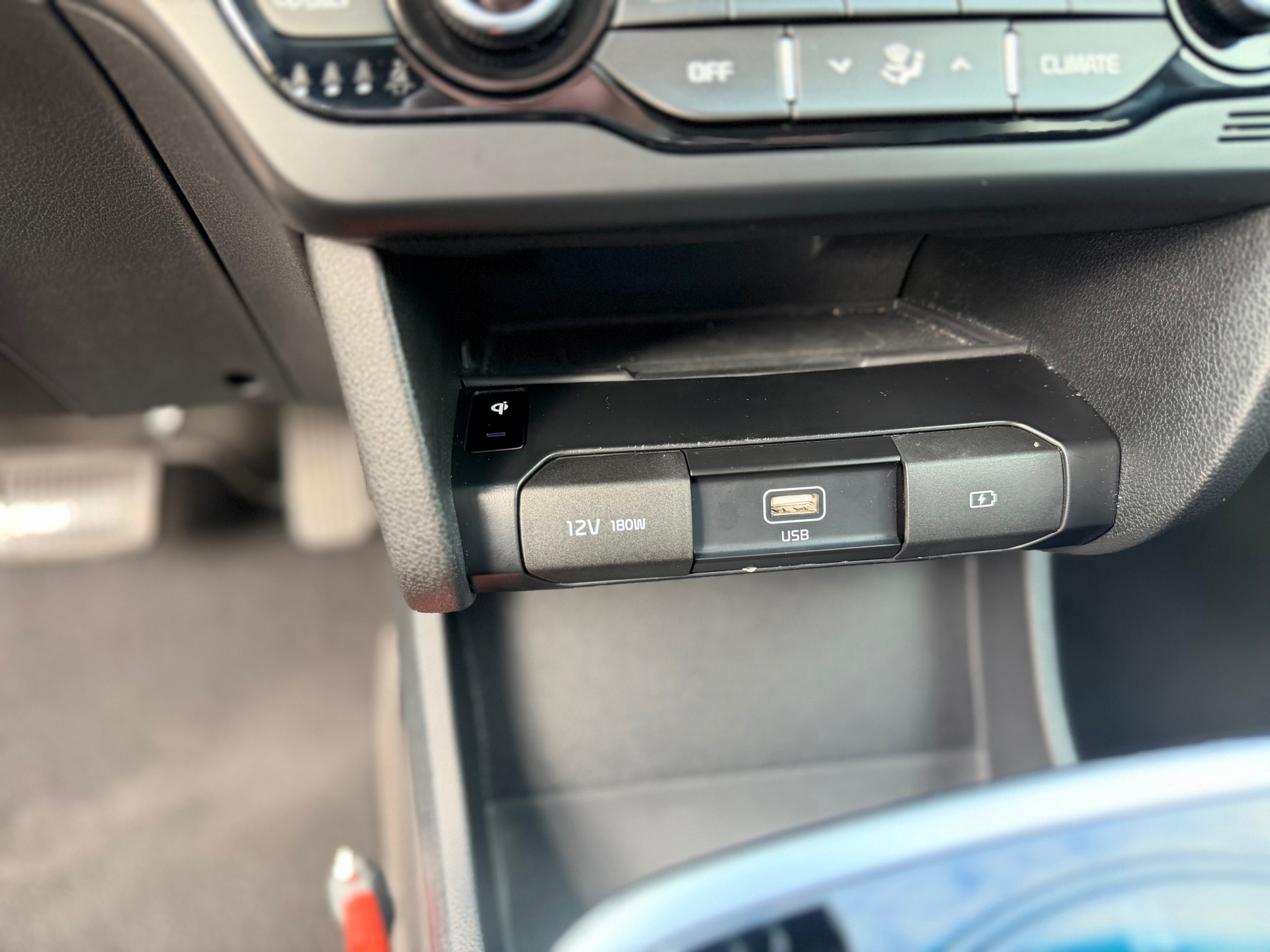 Kia E-Niro ExecutiveLine 64 kWh (2022), foto 22