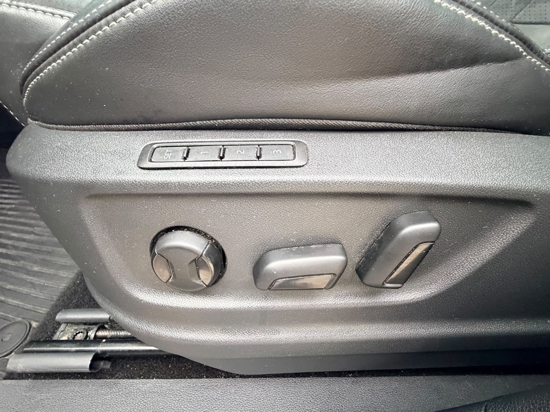 Skoda Kodiaq 1.5 TSI Business Sportline 7p (2021), foto 16