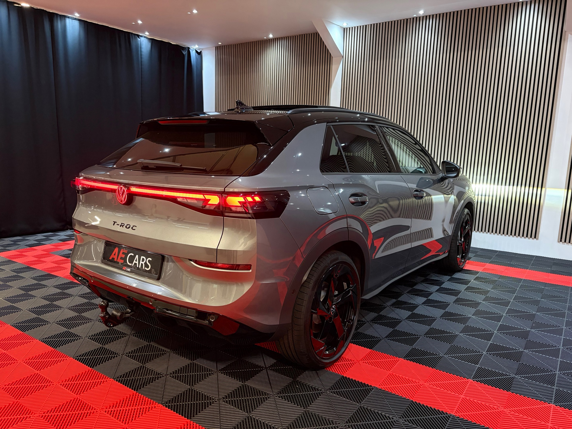 Volkswagen T-Roc 1.5 eTsi Limited Edition DSG R-Line Blackstyle (2026), foto 17