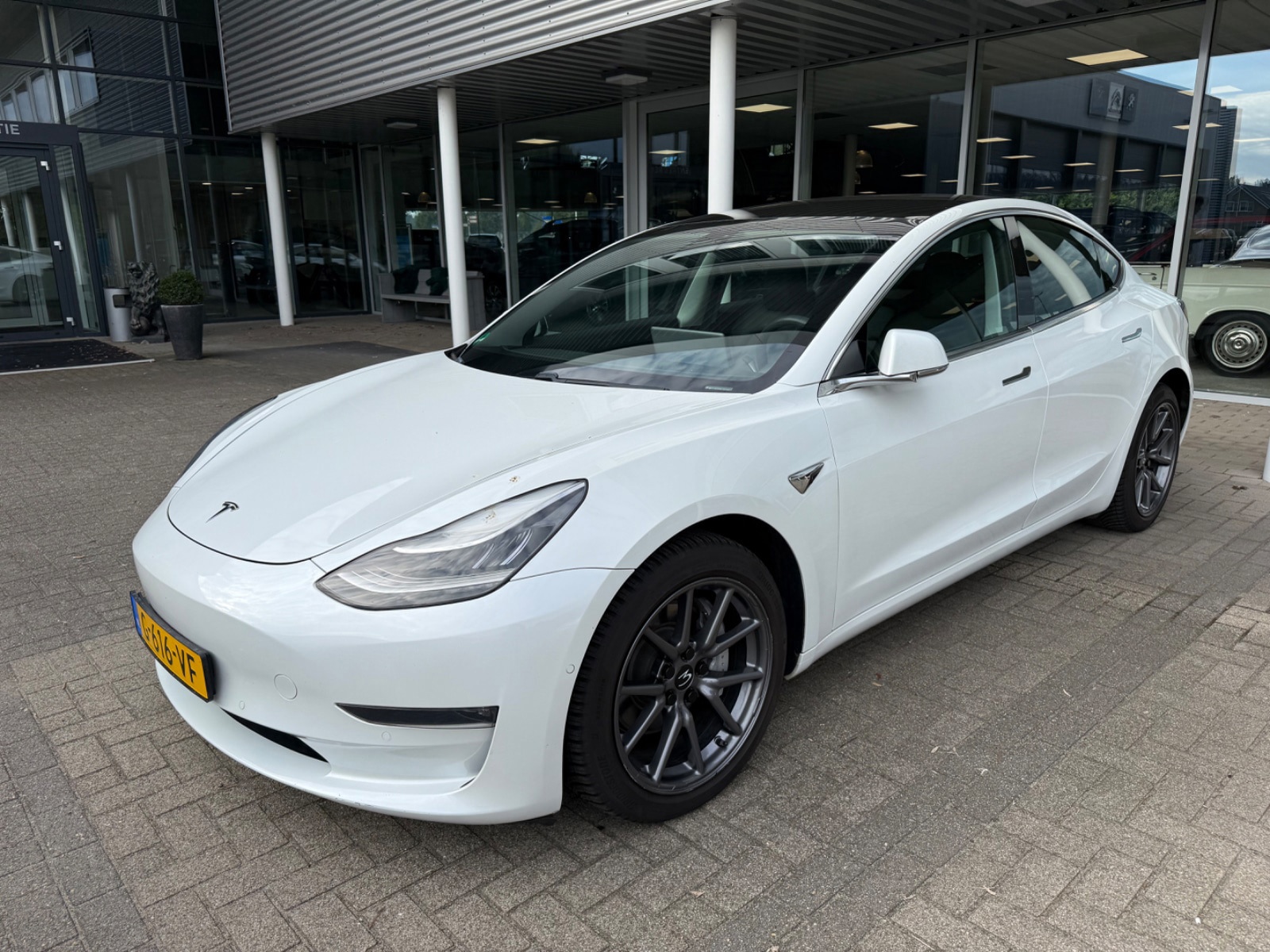 Tesla Model 3 Long Range AWD 75 kWh SOH 100% (2019), foto 6