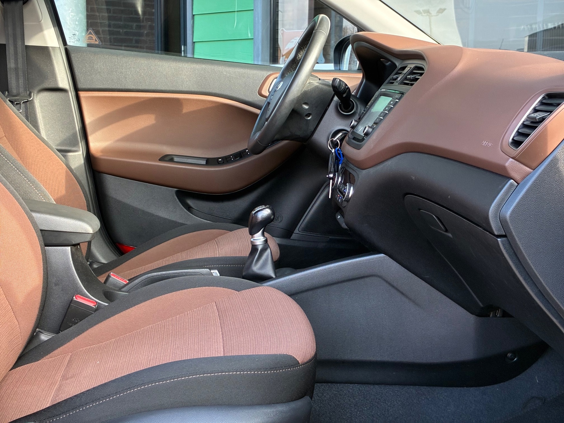 Hyundai i20 1.2 HP i-Motion Comfort (2016), foto 14