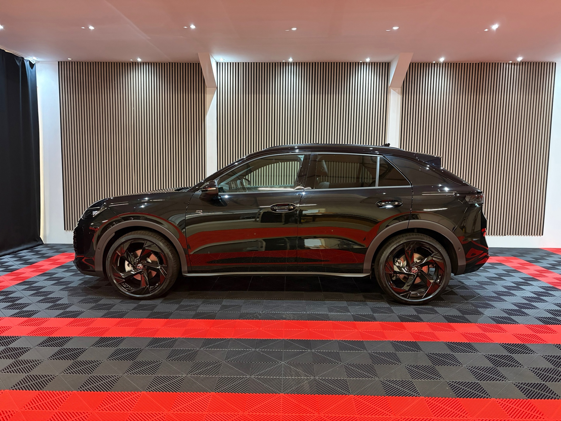 Volkswagen T-Roc 1.5 eTsi R-Line First Edition 2026 (2026), foto 8