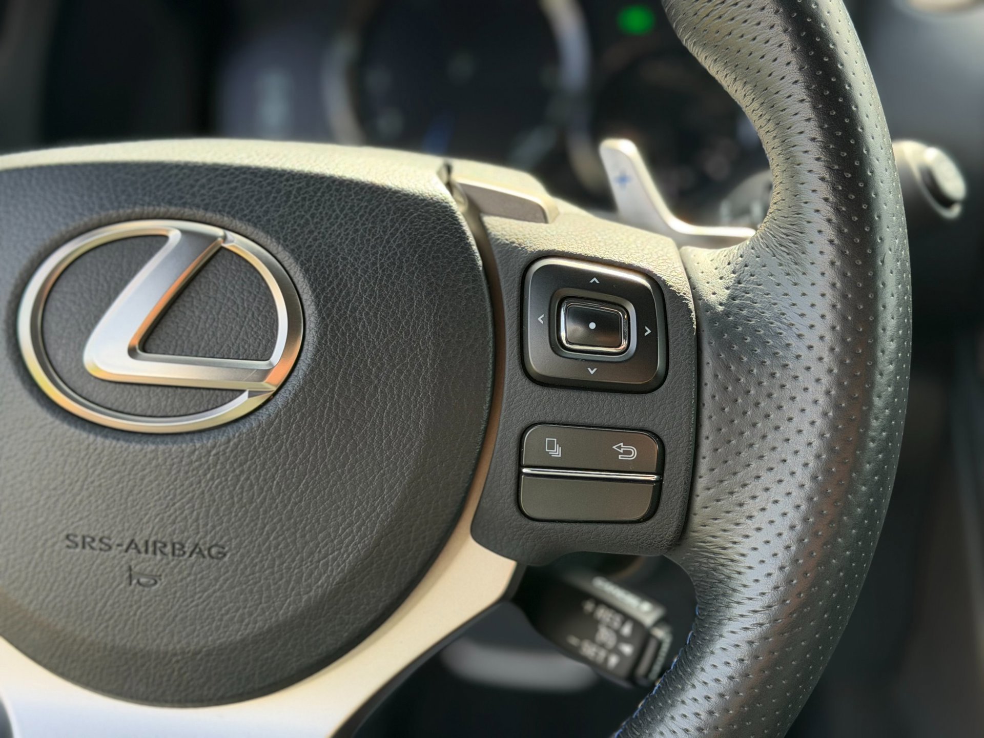 Lexus RC F 5.0 V8 477PK 2016 (2016), foto 25