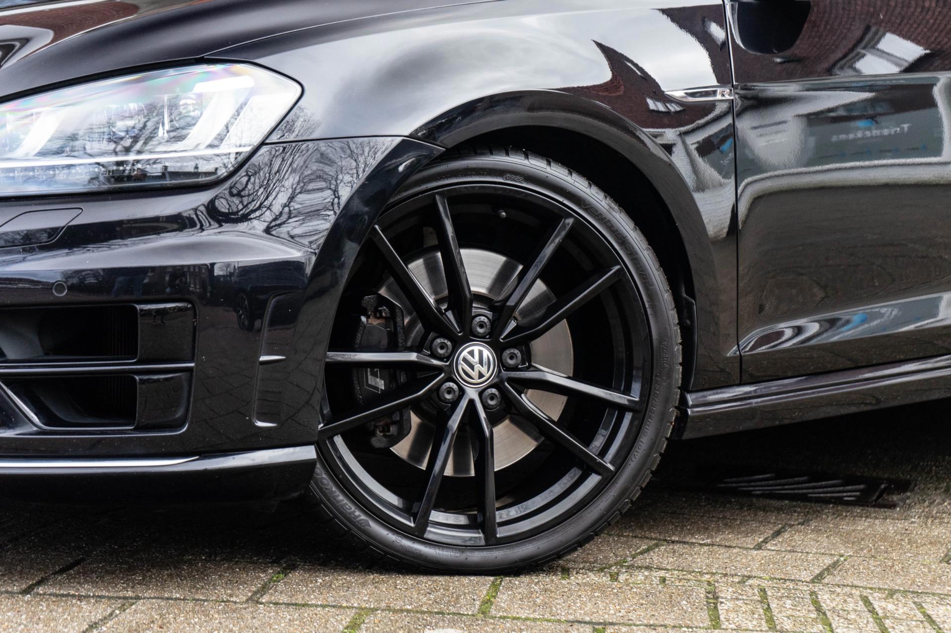 Volkswagen Golf 2.0 TSI R 4Motion (2016), foto 3