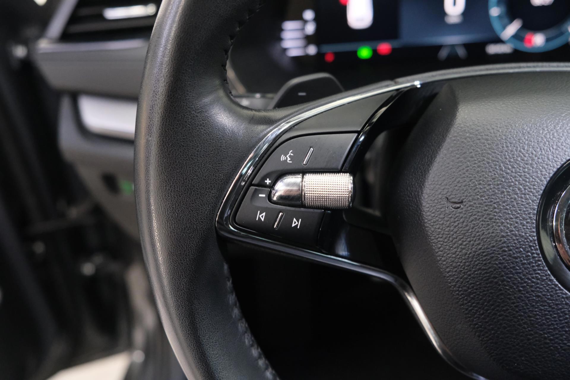 Skoda Octavia Combi 1.0 e-TSI Ambition (2023), foto 21