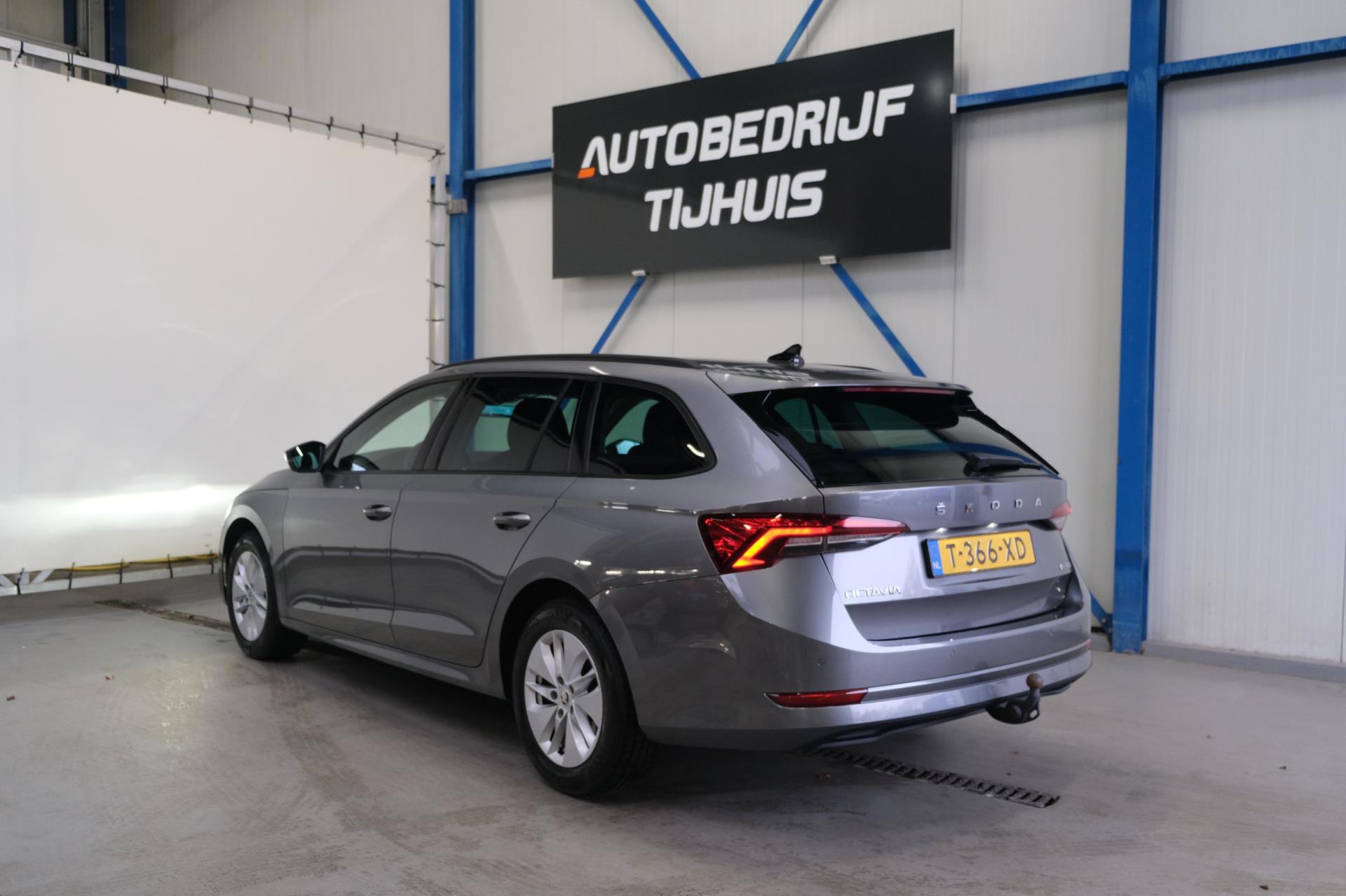 Skoda Octavia Combi 1.0 e-TSI Ambition (2023), foto 4