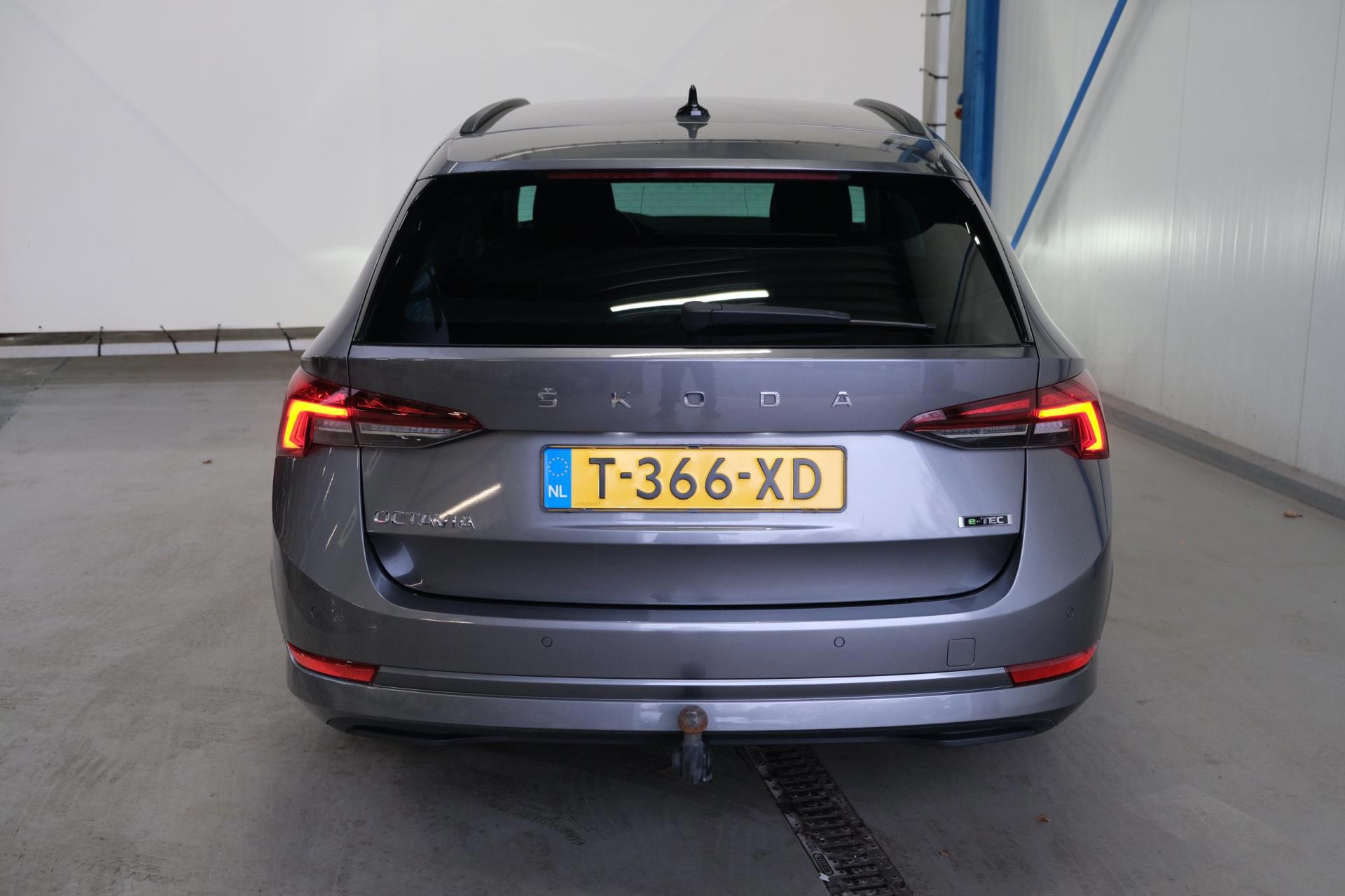 Skoda Octavia Combi 1.0 e-TSI Ambition (2023), foto 6