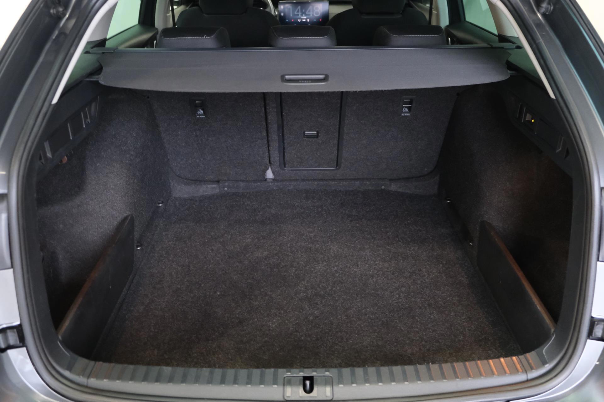 Skoda Octavia Combi 1.0 e-TSI Ambition (2023), foto 7