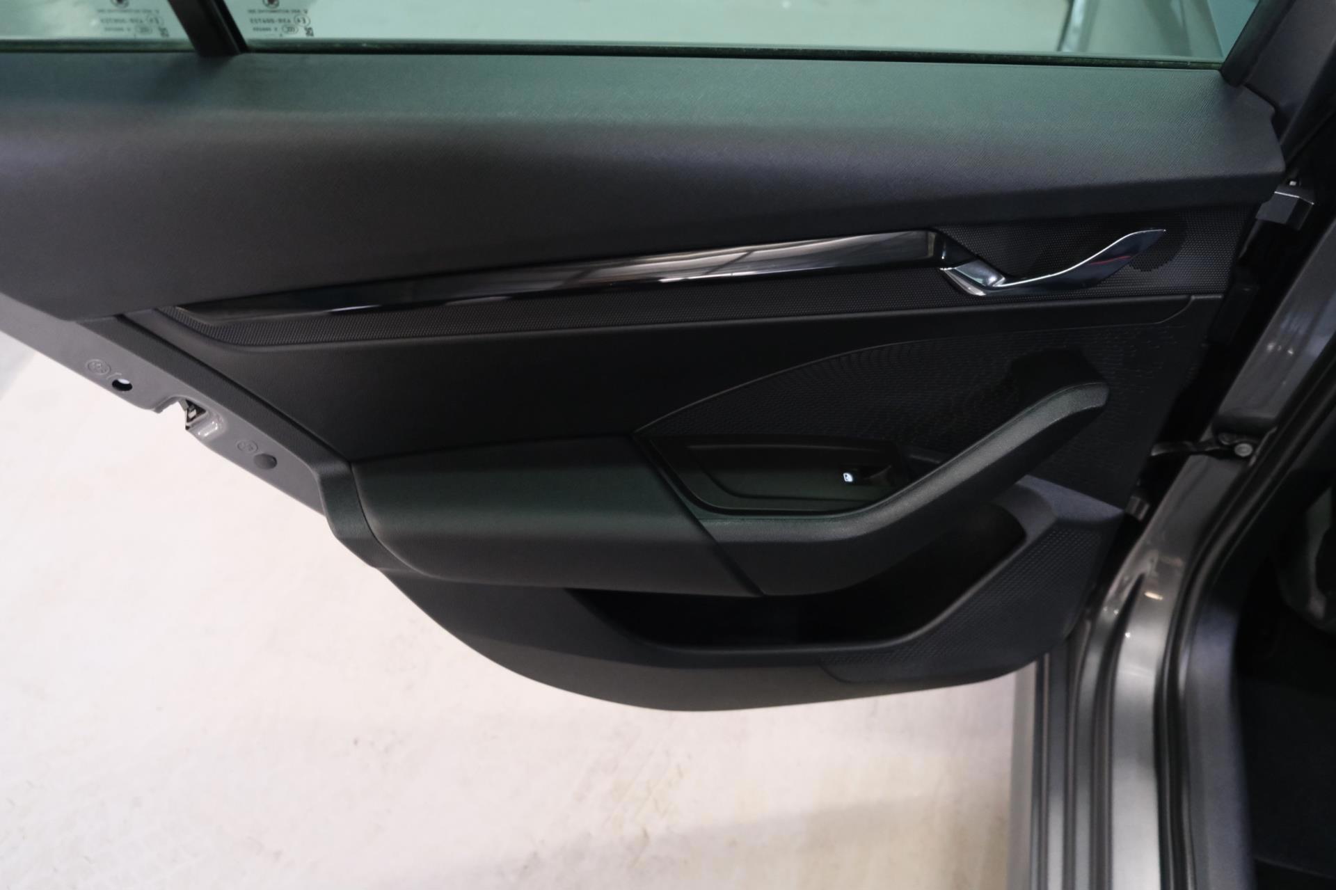 Skoda Octavia Combi 1.0 e-TSI Ambition (2023), foto 8