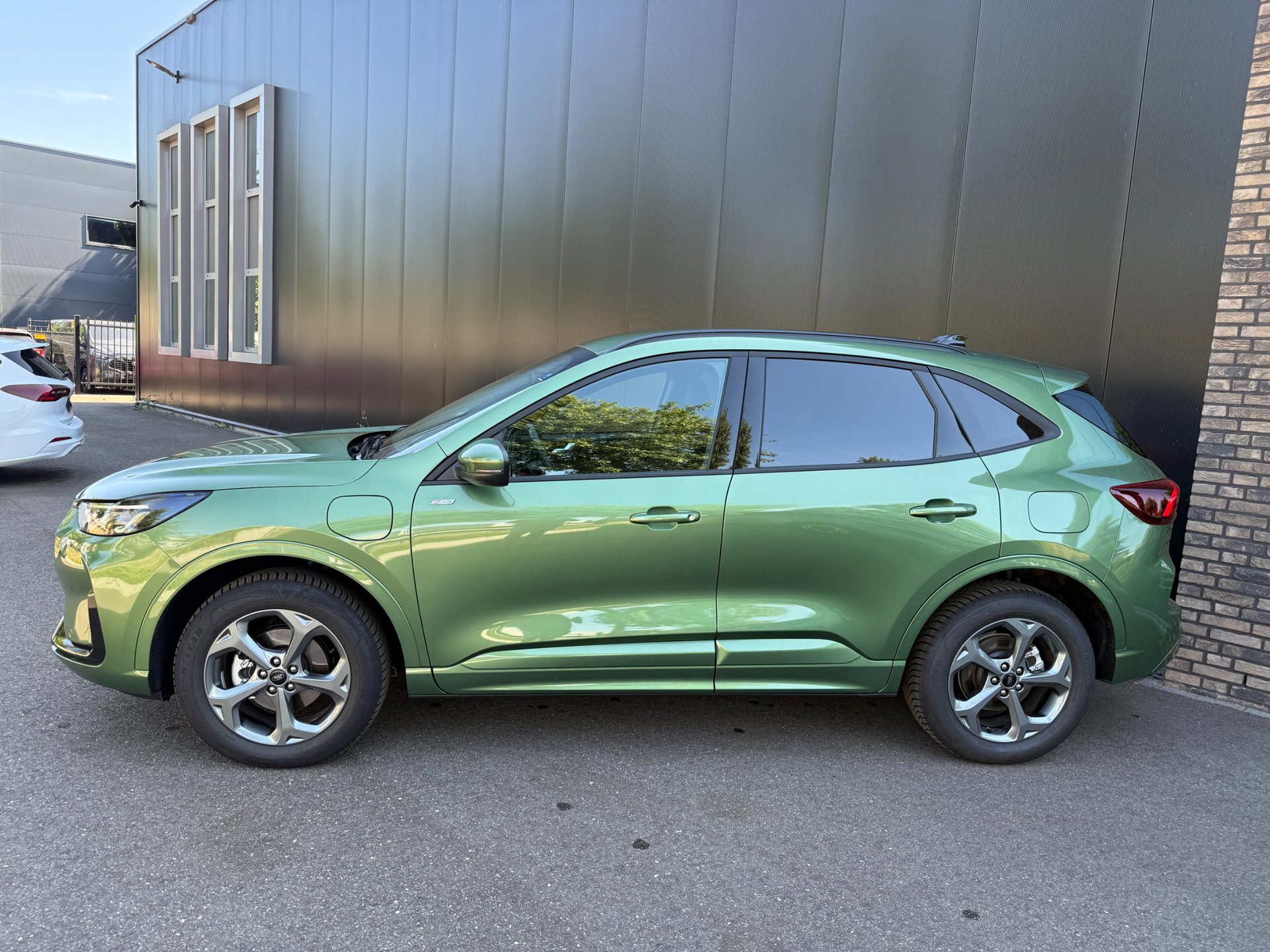 Ford Kuga 2.5 243pk PHEV ST-Line (2026), foto 3