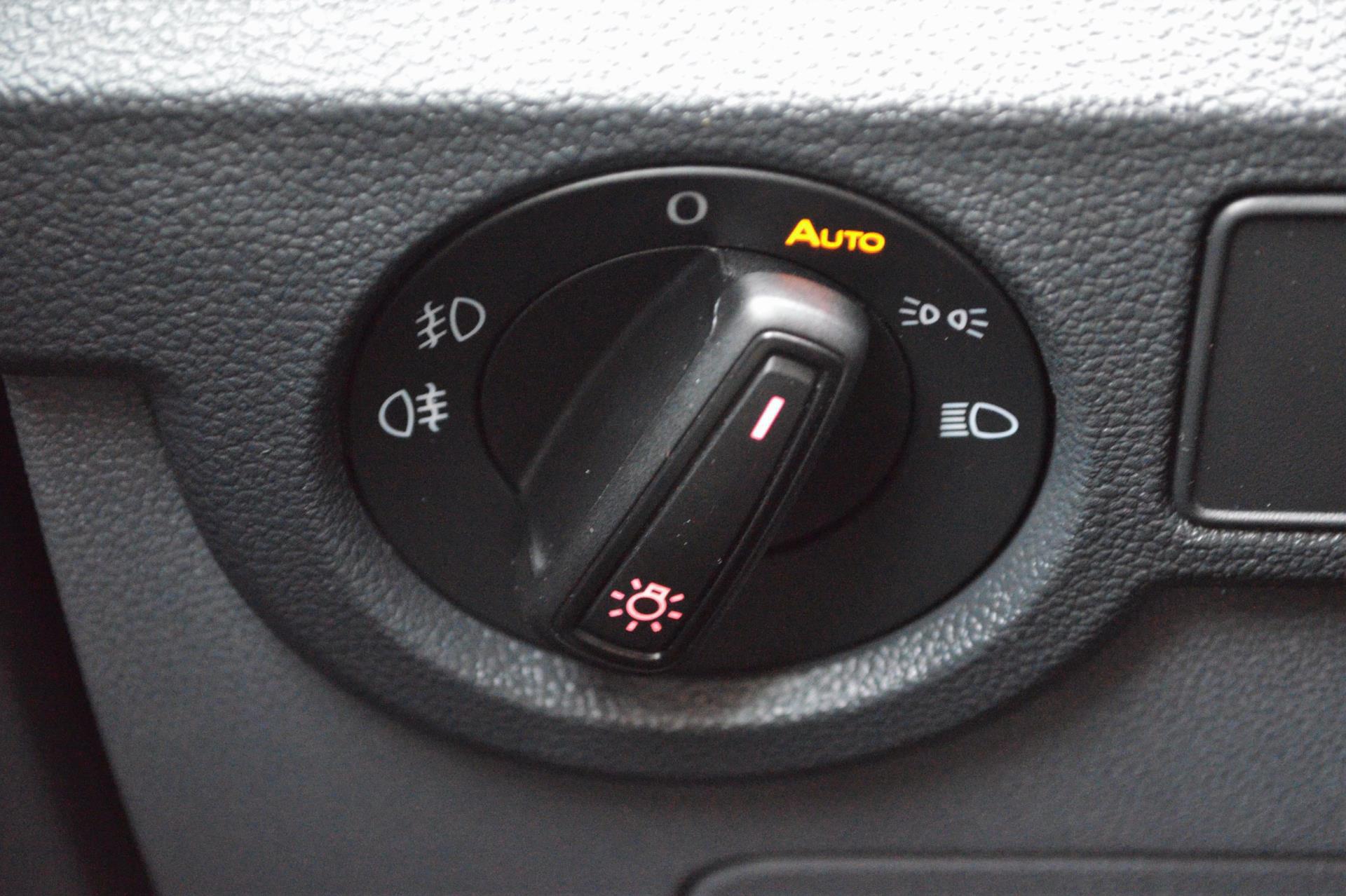 Volkswagen T-Cross 1.0 TSI Style (2019), foto 13