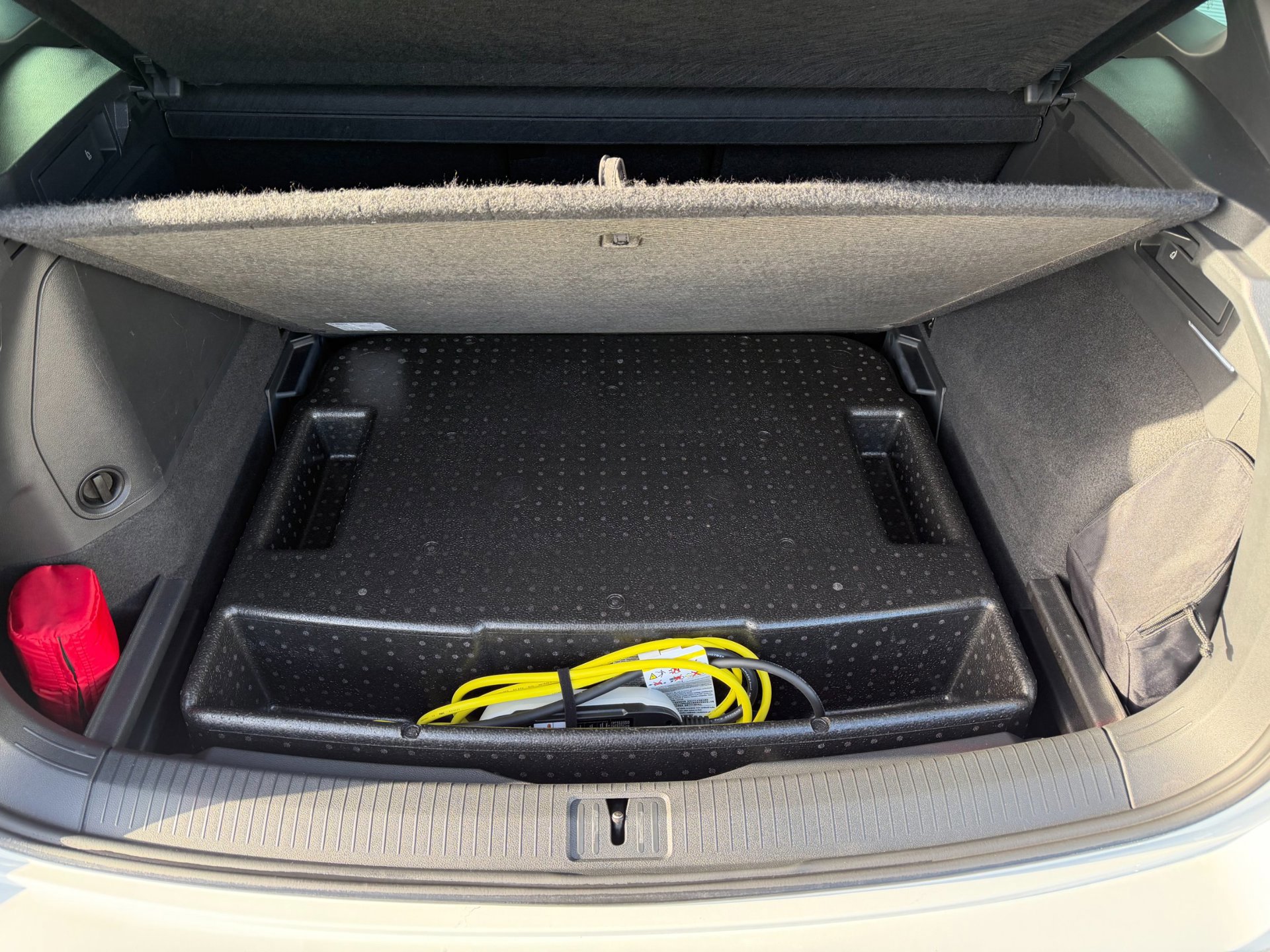 Volkswagen Tiguan 1.4 TSI eHybrid R-Line Business (2022), foto 11