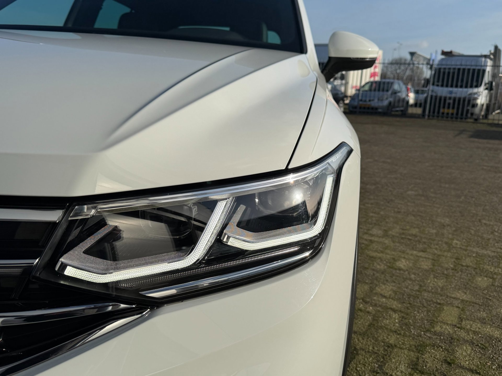 Volkswagen Tiguan 1.4 TSI eHybrid R-Line Business (2022), foto 6
