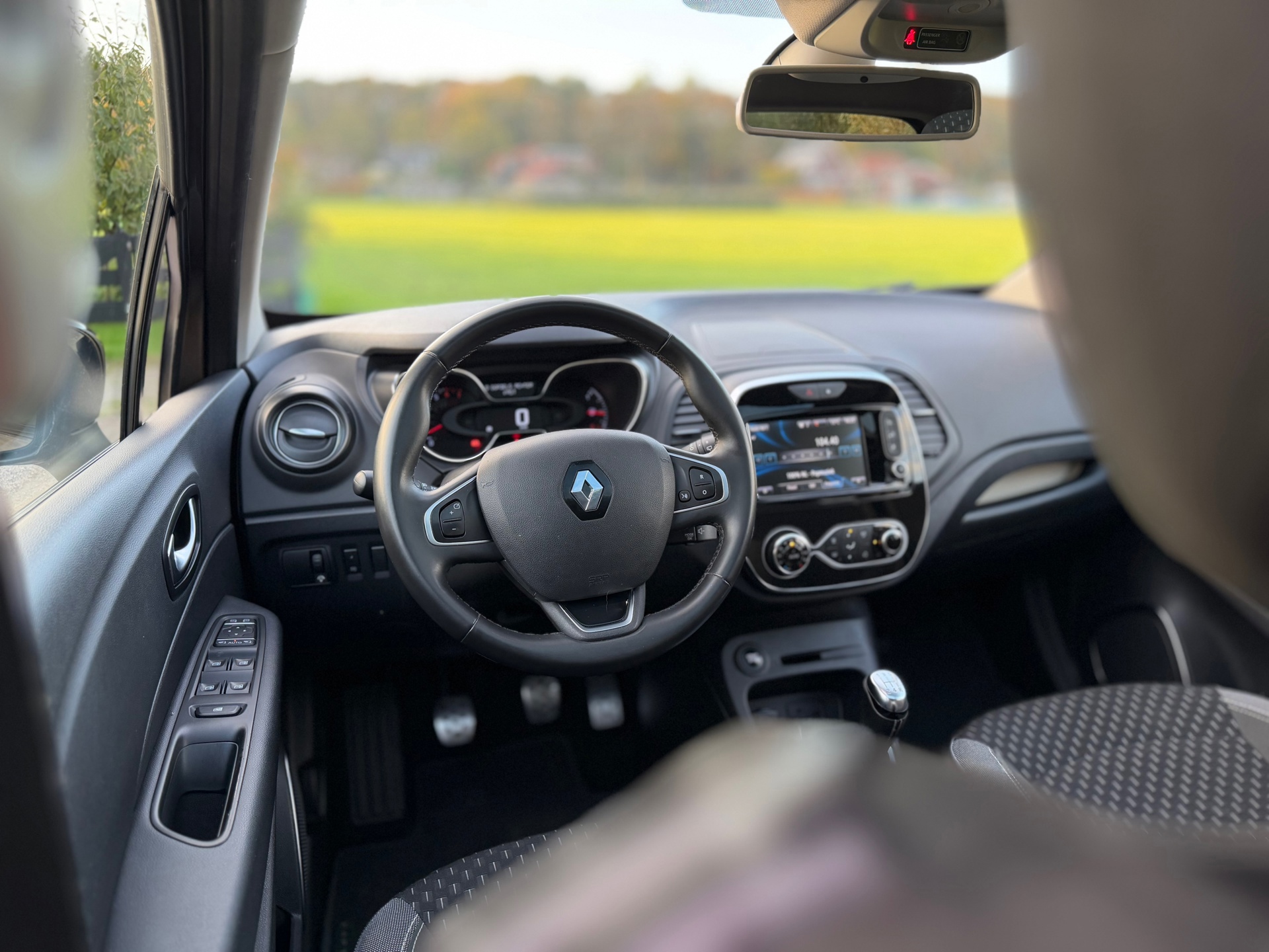 Renault Captur 0.9 TCe Intens (2017), foto 12