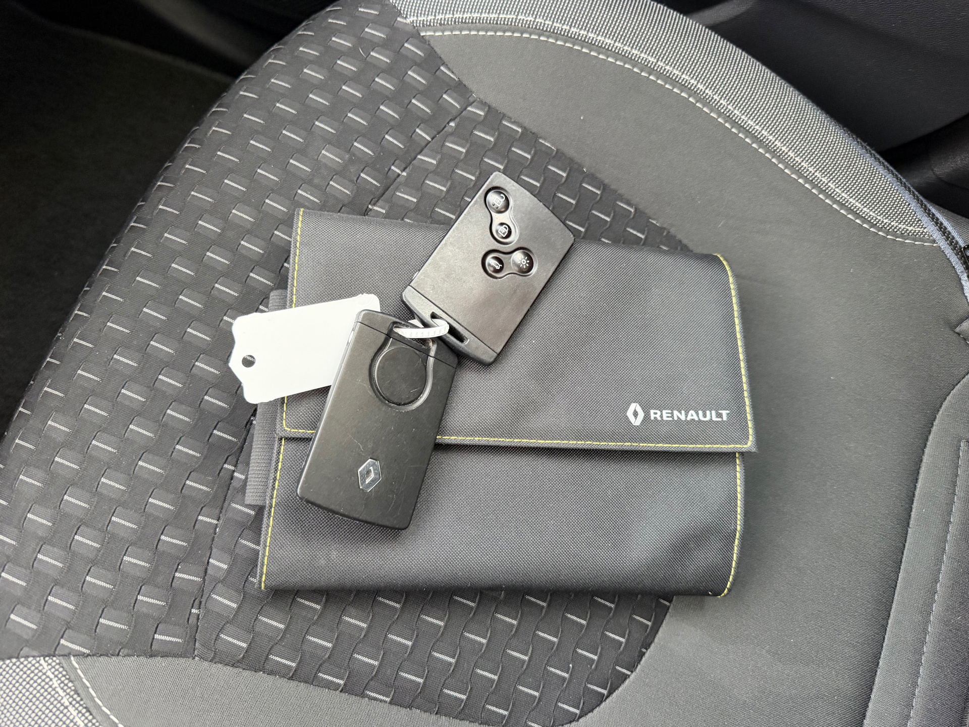 Renault Captur 0.9 TCe Intens (2017), foto 28