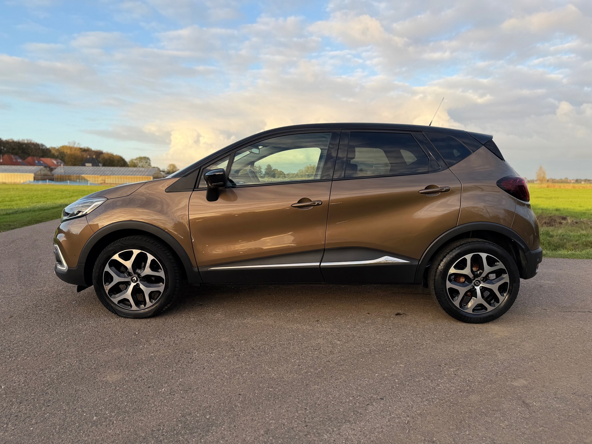 Renault Captur 0.9 TCe Intens (2017), foto 9