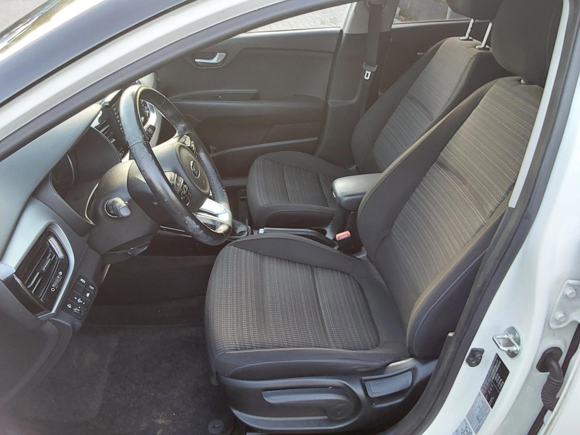 Kia Stonic 1.0 T-GDi DynamicLine (2018), foto 7