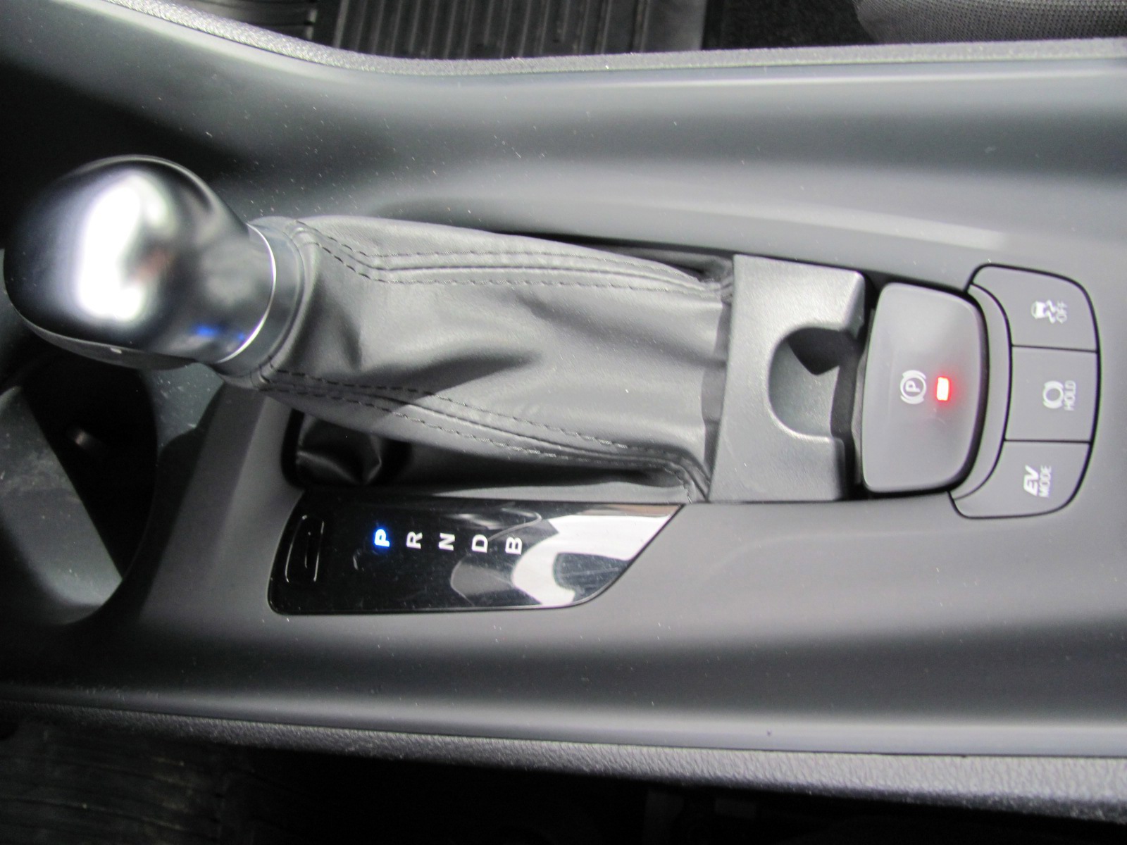 Toyota C-HR 1.8 Hybrid Bi-Tone Plus Apple Car PLay (2020), foto 16