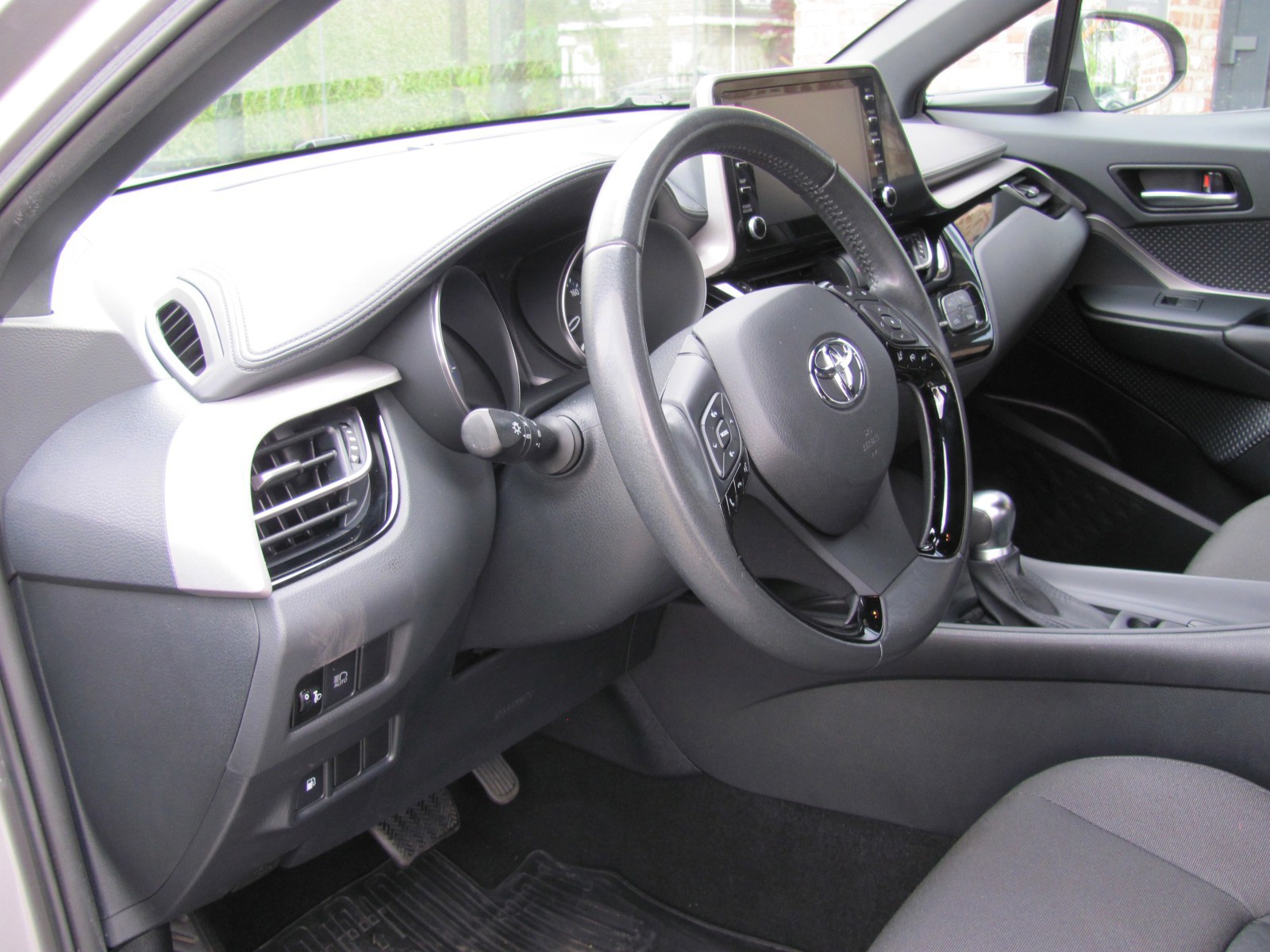 Toyota C-HR 1.8 Hybrid Bi-Tone Plus Apple Car PLay (2020), foto 6