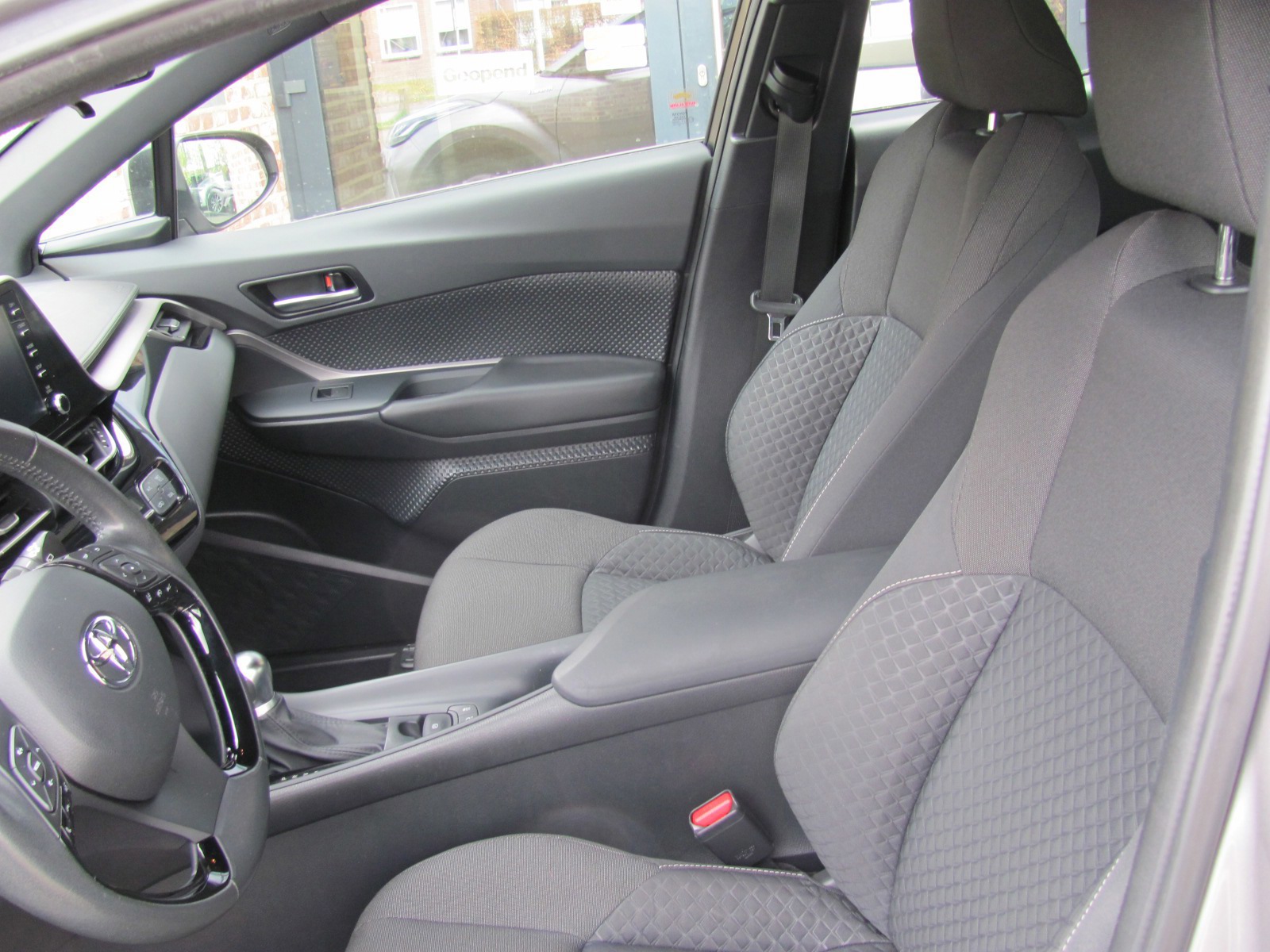 Toyota C-HR 1.8 Hybrid Bi-Tone Plus Apple Car PLay (2020), foto 7