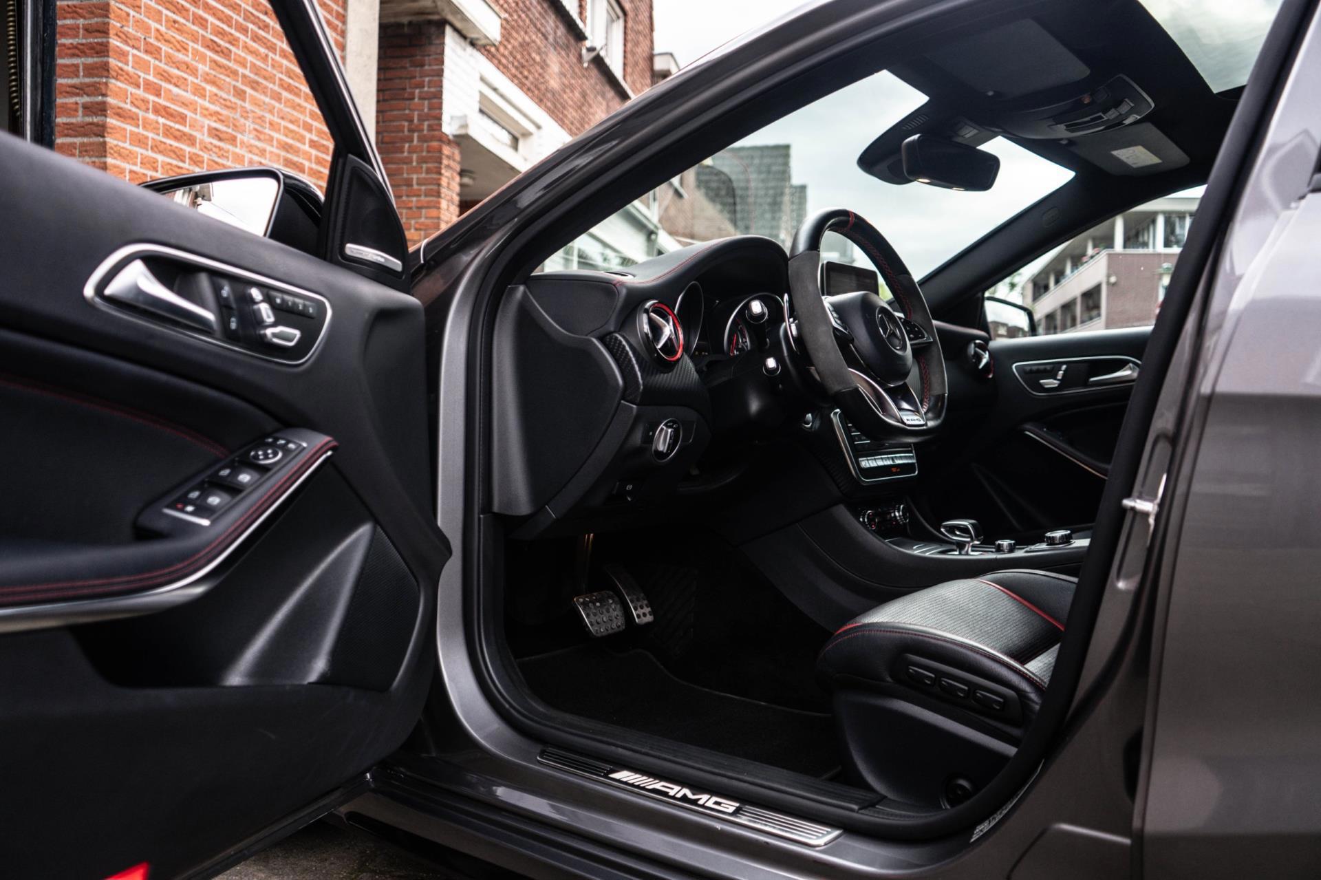Mercedes-Benz A-klasse AMG 45 4MATIC (2016), foto 13