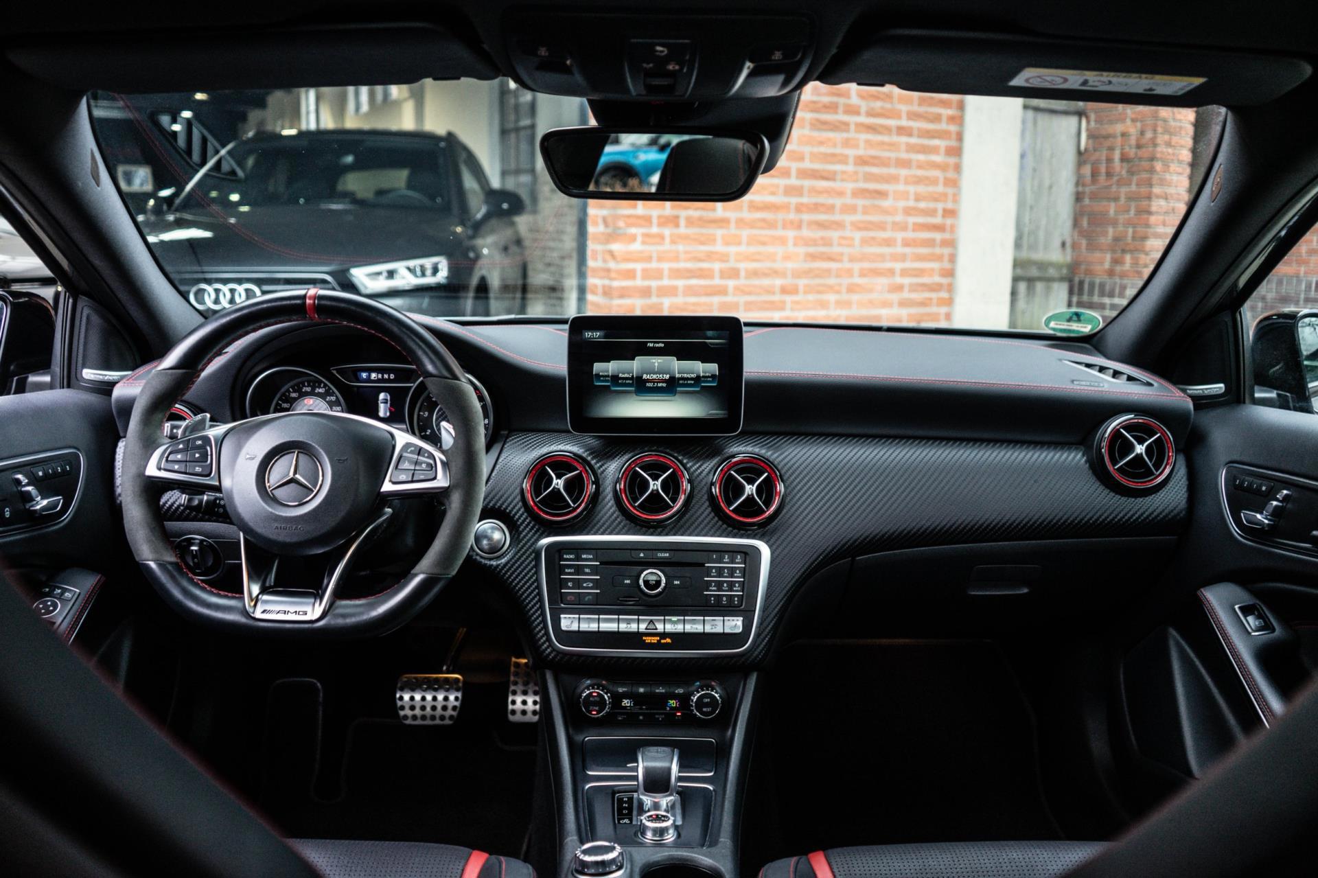 Mercedes-Benz A-klasse AMG 45 4MATIC (2016), foto 14
