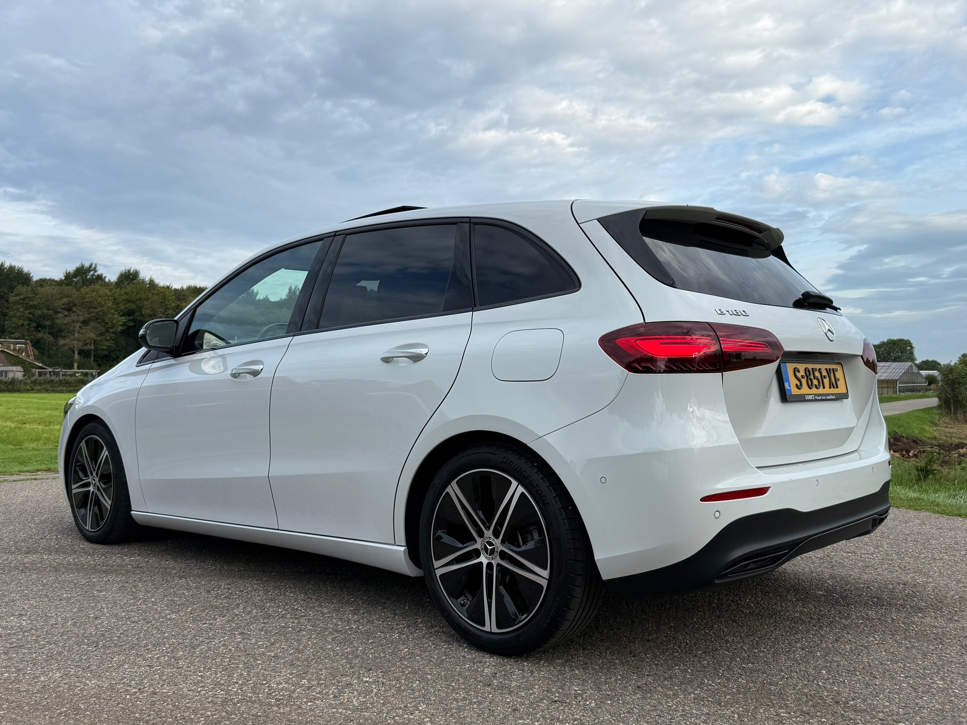 Mercedes-Benz B-klasse 180 Luxury Line (2023), foto 3