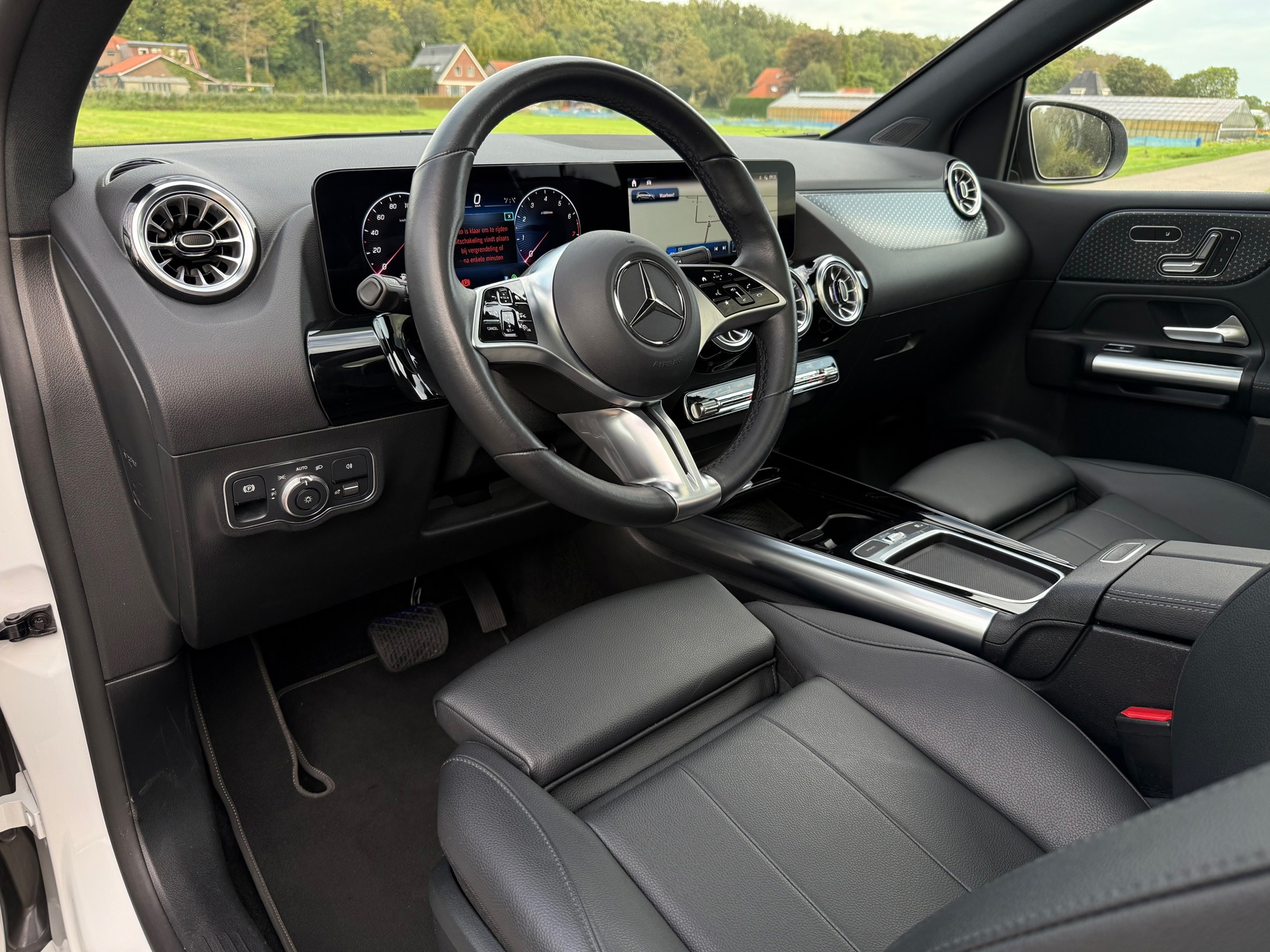Mercedes-Benz B-klasse 180 Luxury Line (2023), foto 4