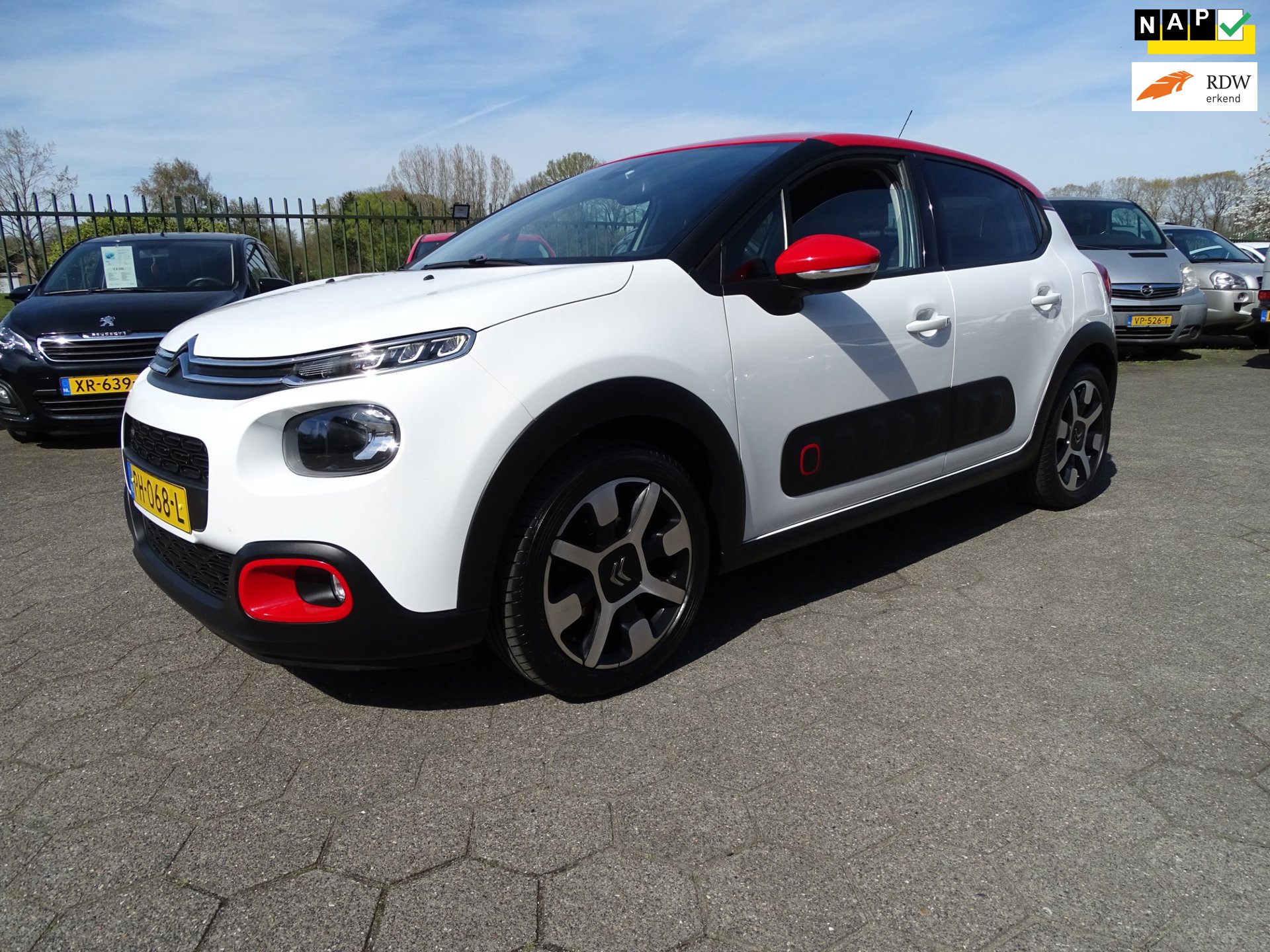 Citroen C3 1.2 PureTech Shine (2017), foto 1